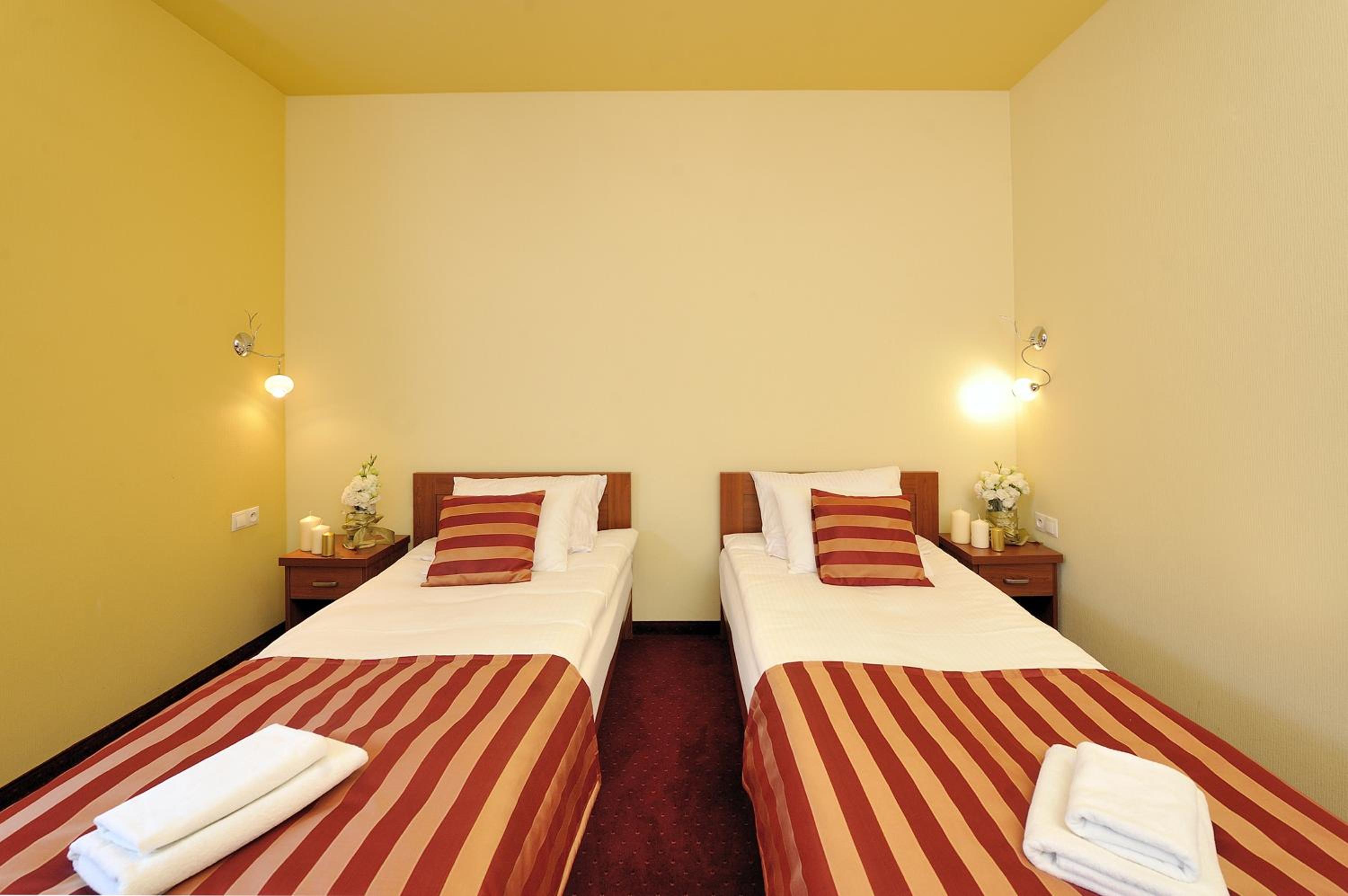 Double Room - Photo 1