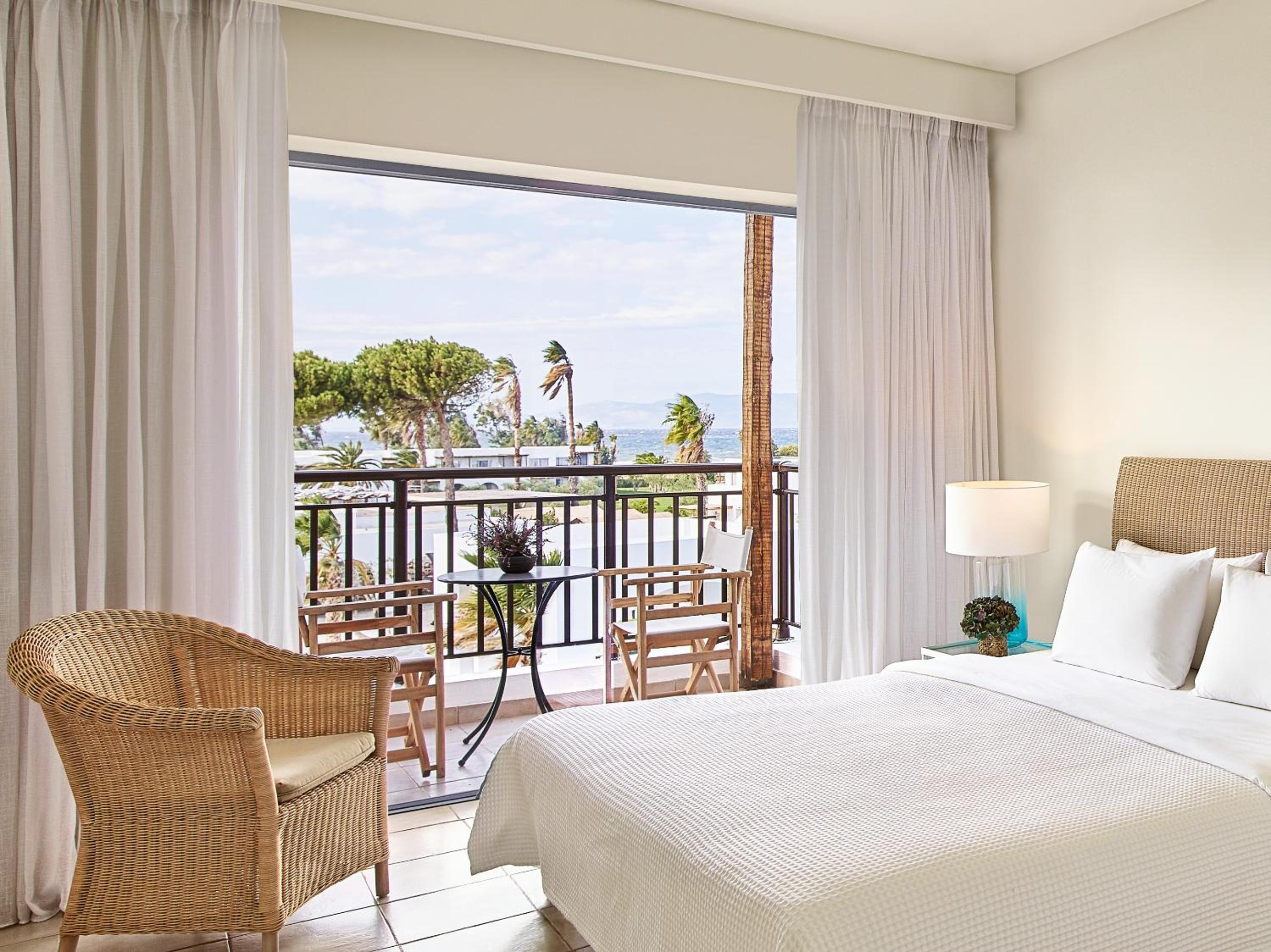 Marron Room Side Sea View