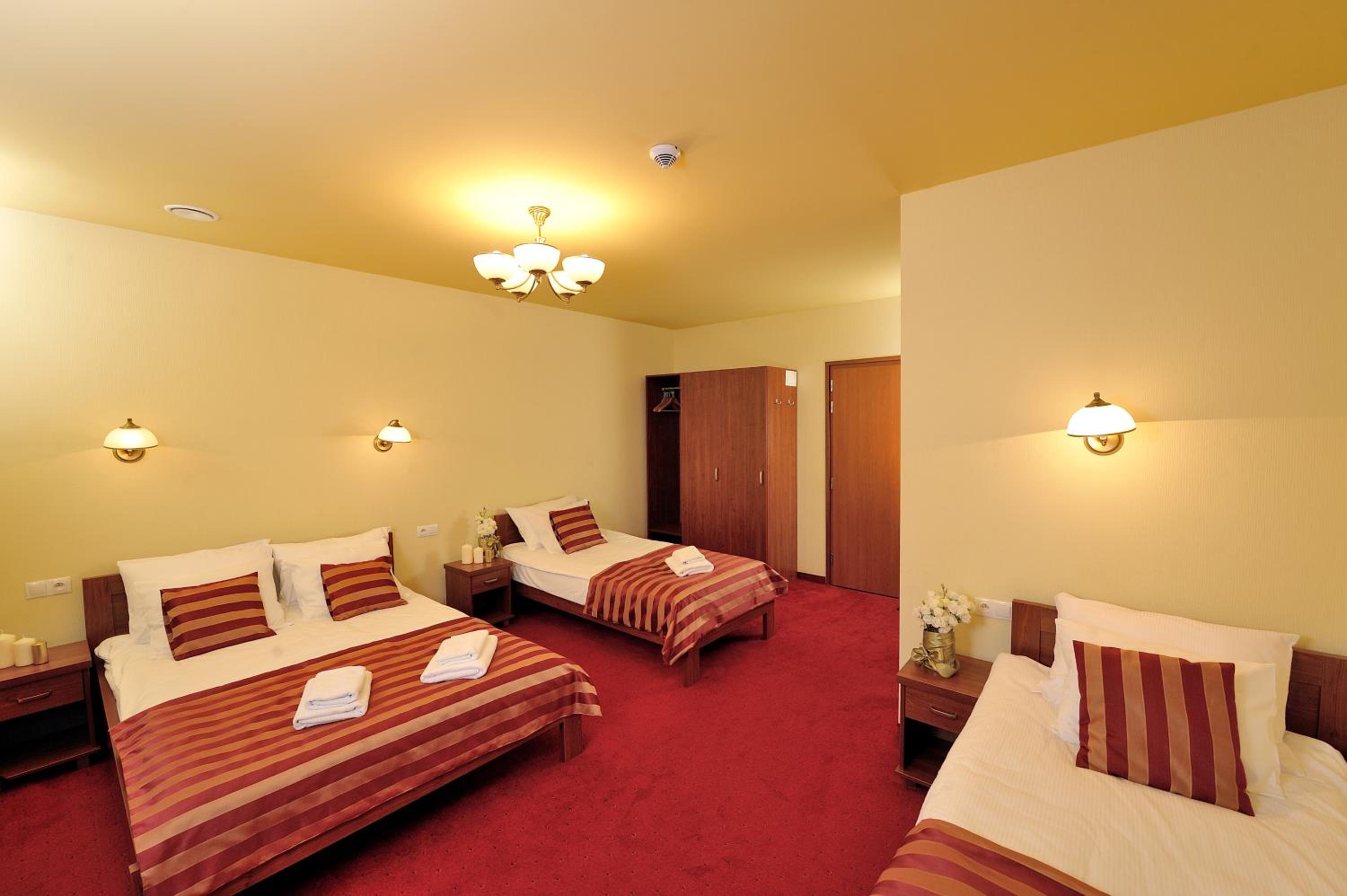 Triple Room - Photo 3
