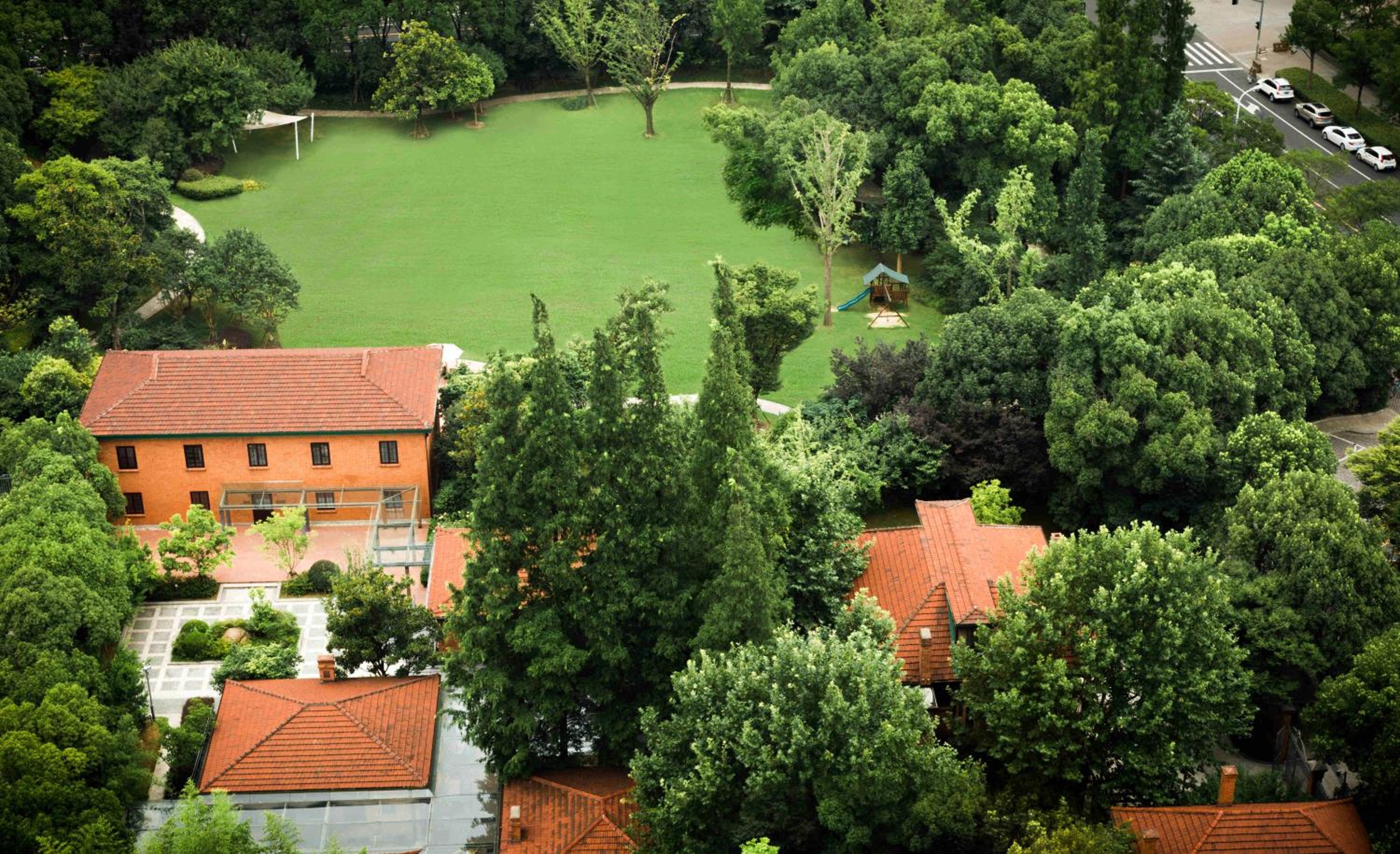 Club Twin Room with Garden View