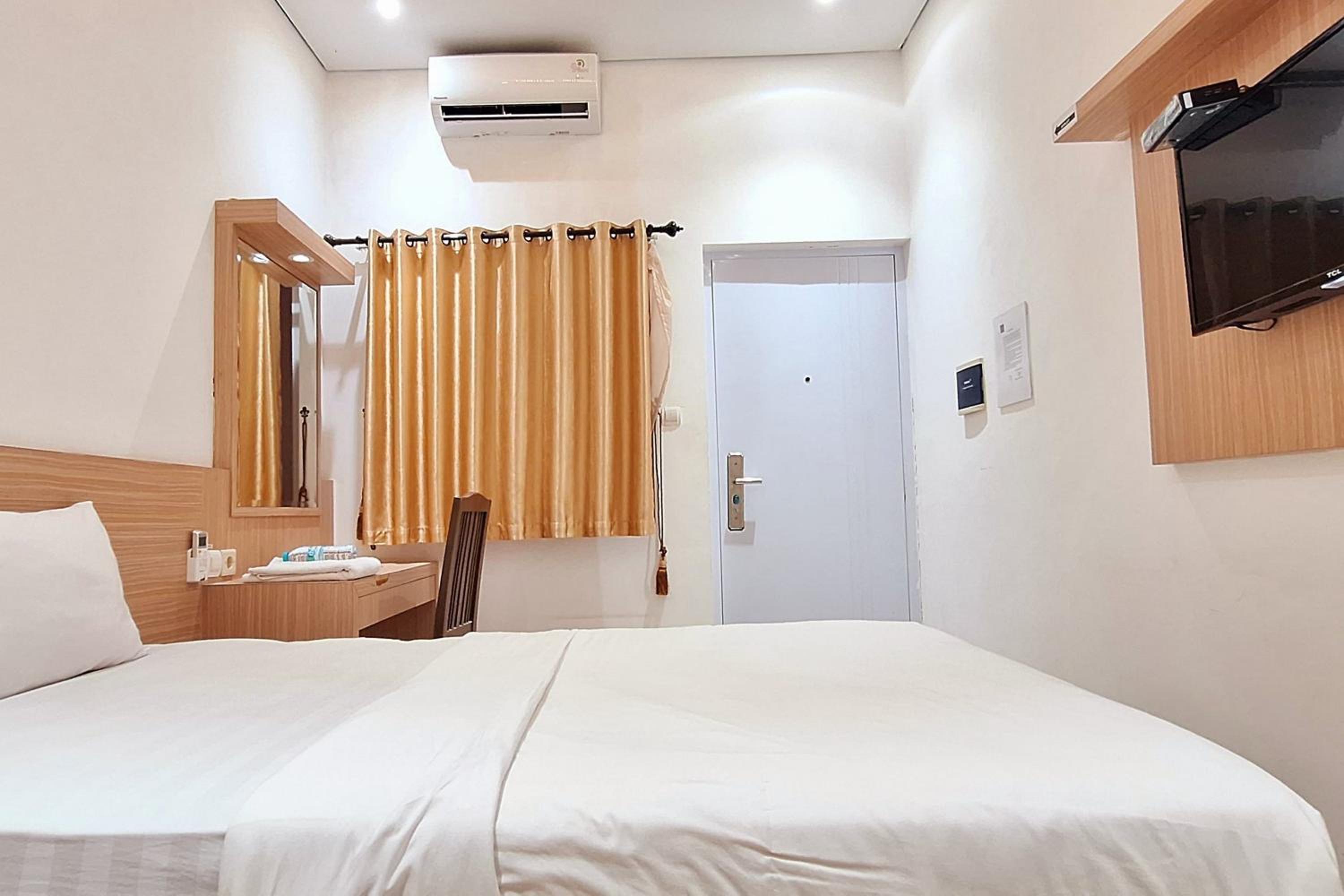 Single Room - Photo 6