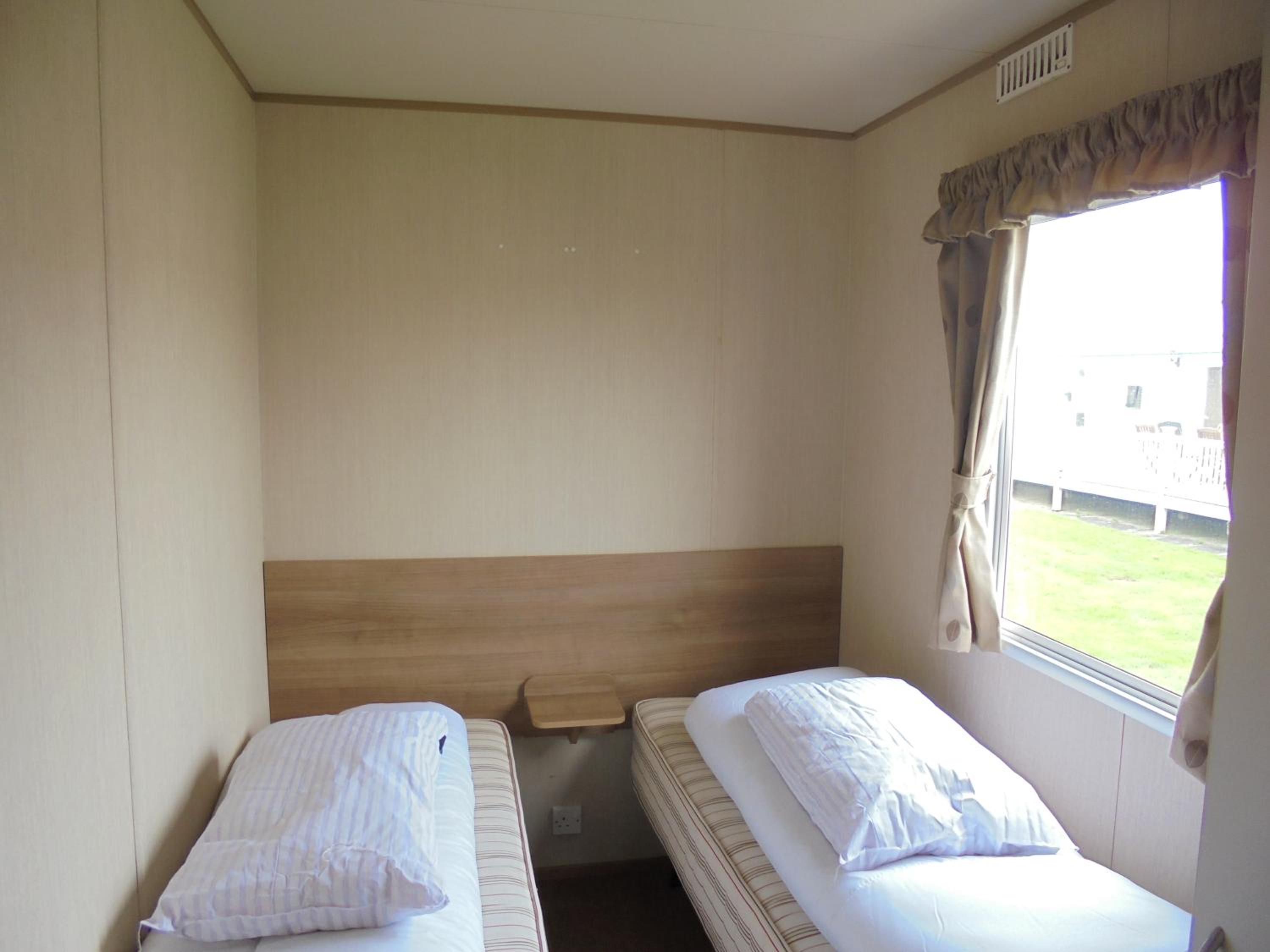 Three-Bedroom House photo 3