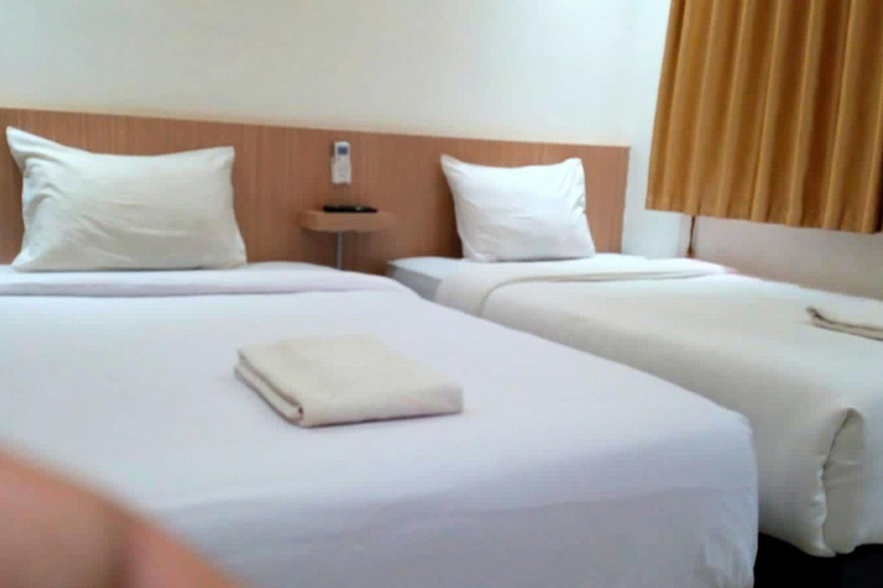 Deluxe Twin Room - Photo 3