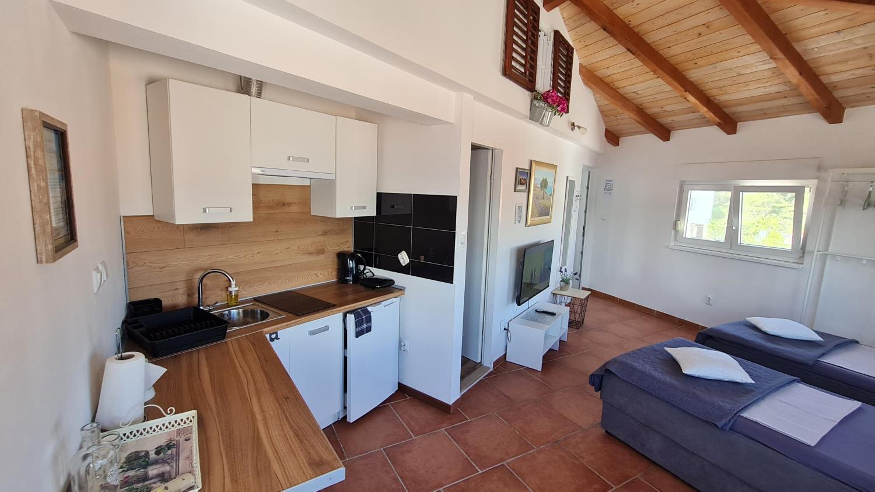 Studio with Sea View - Photo 12