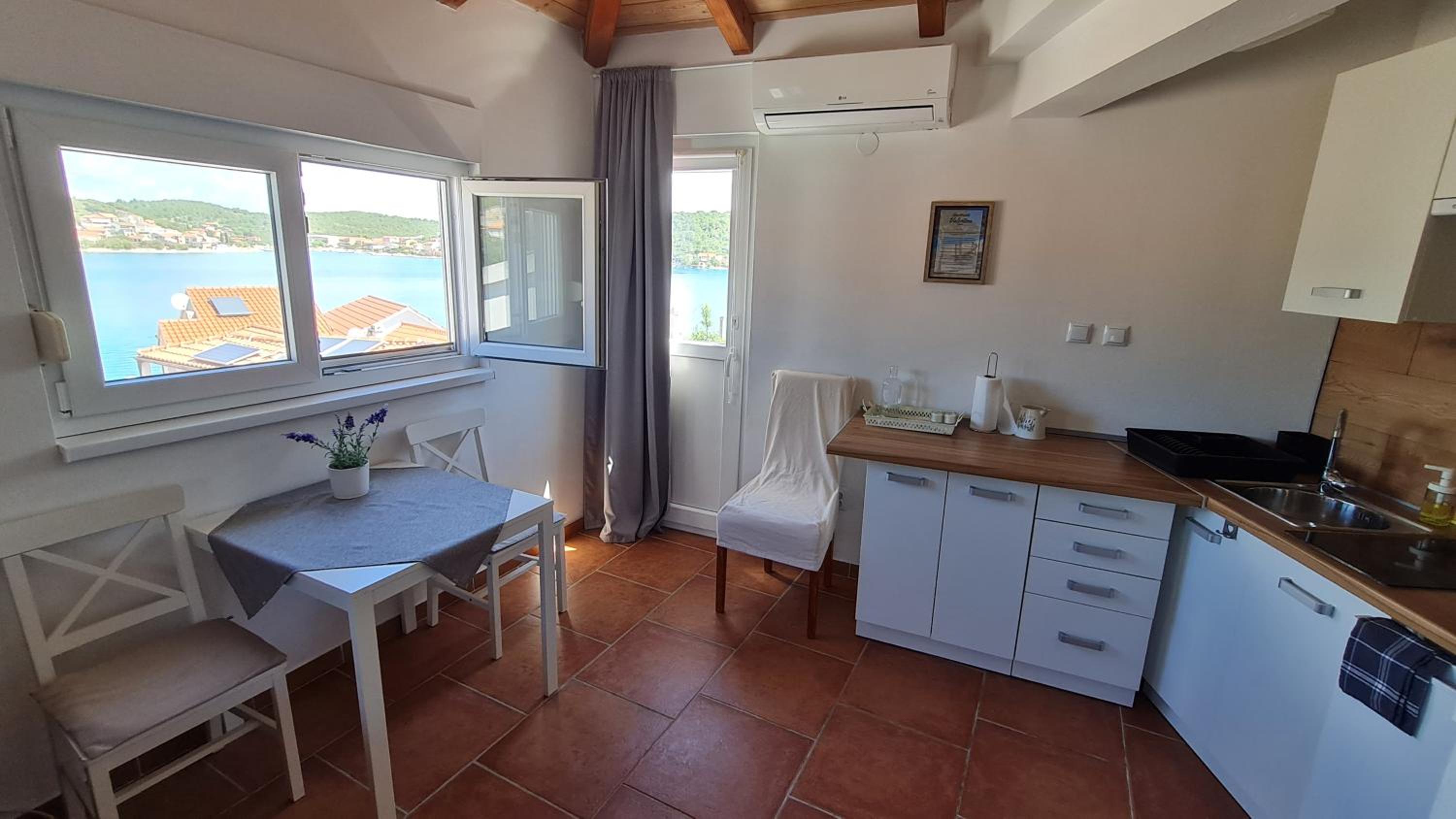 Studio with Sea View - Photo 2