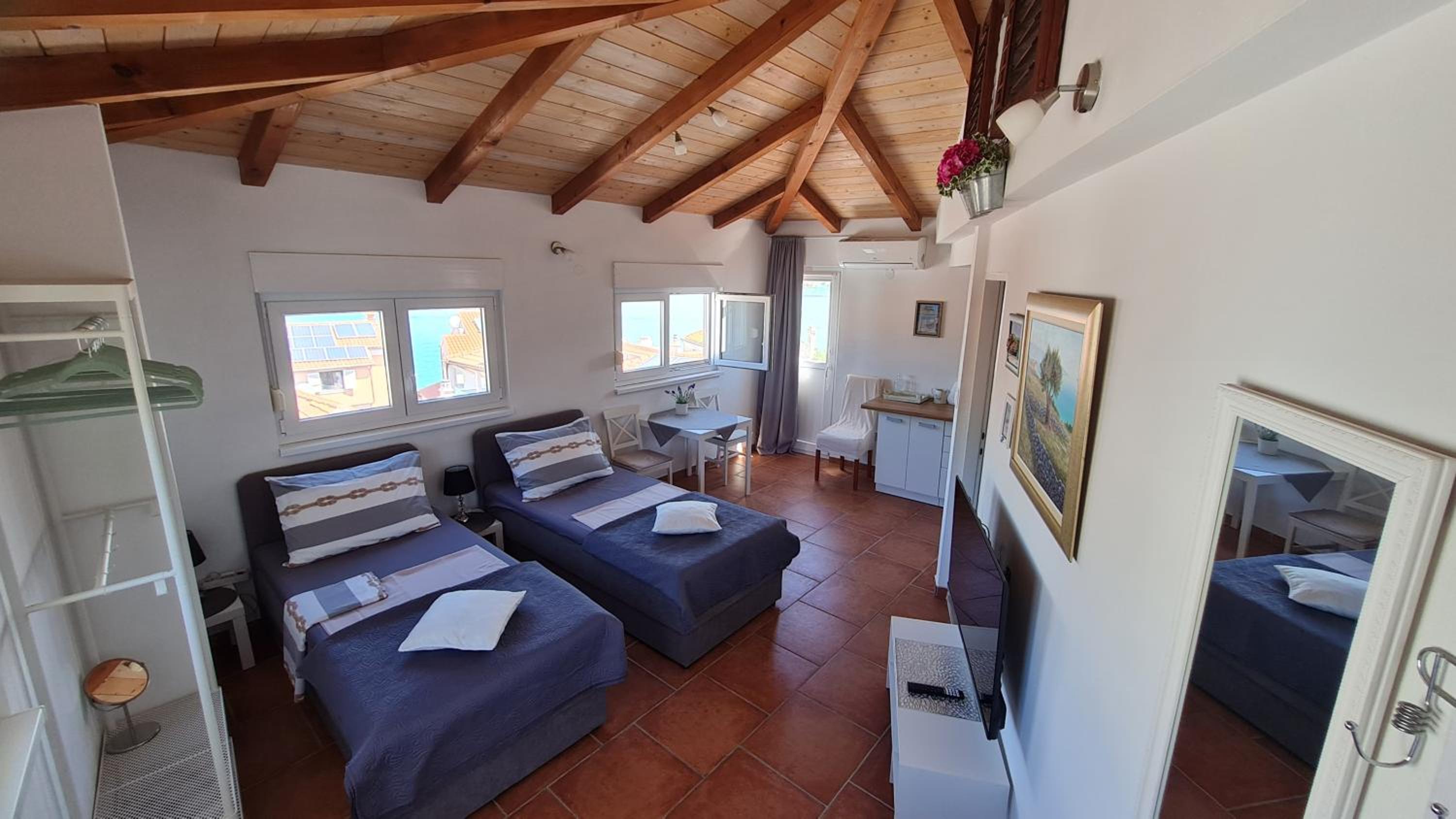Studio with Sea View - Photo 17