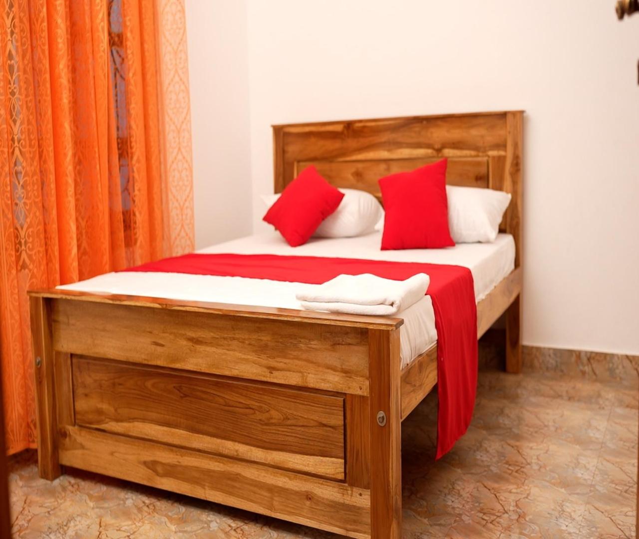 Budget Single Room photo 3