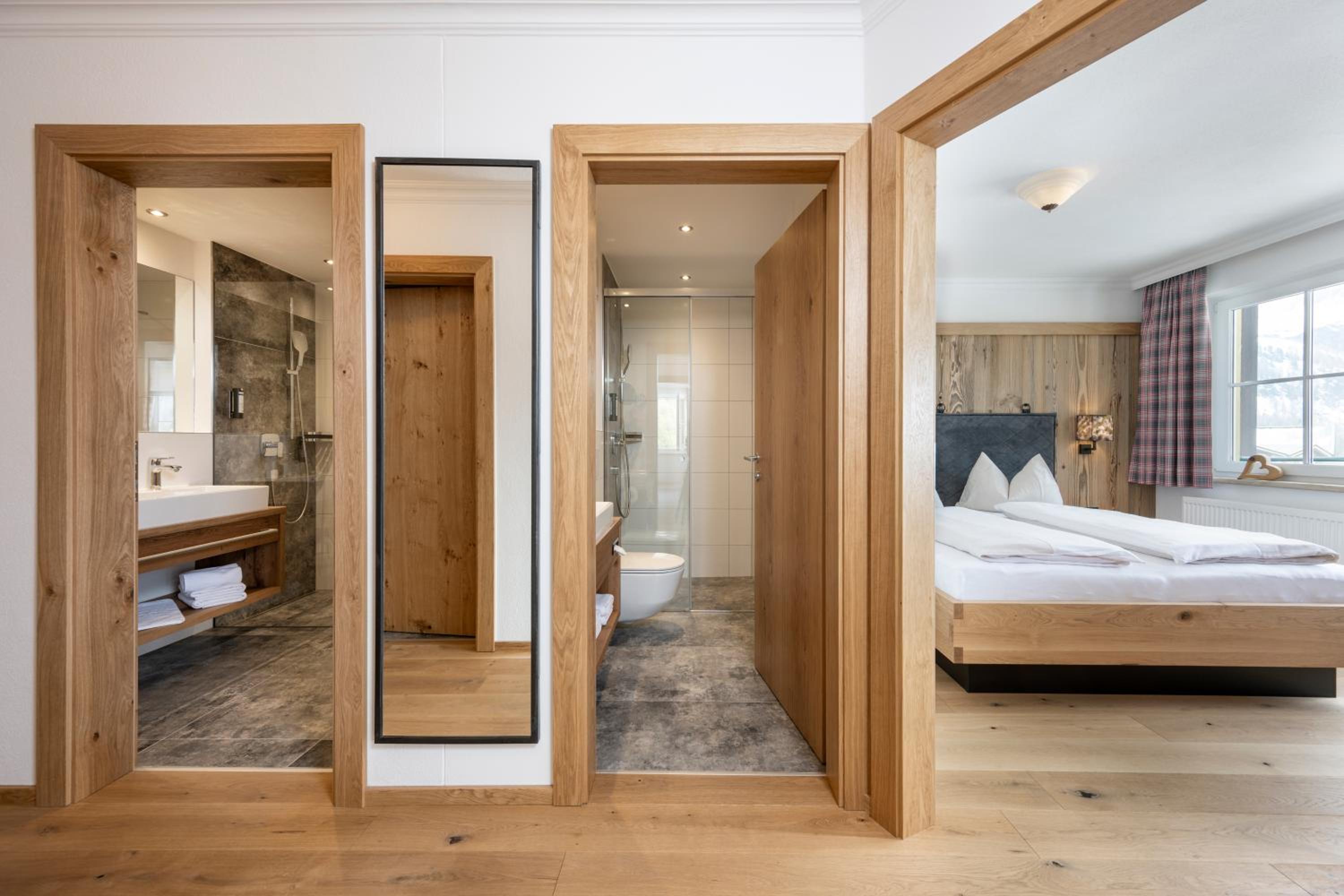Two-Bedroom Apartment with Balcony and Panoramic View
