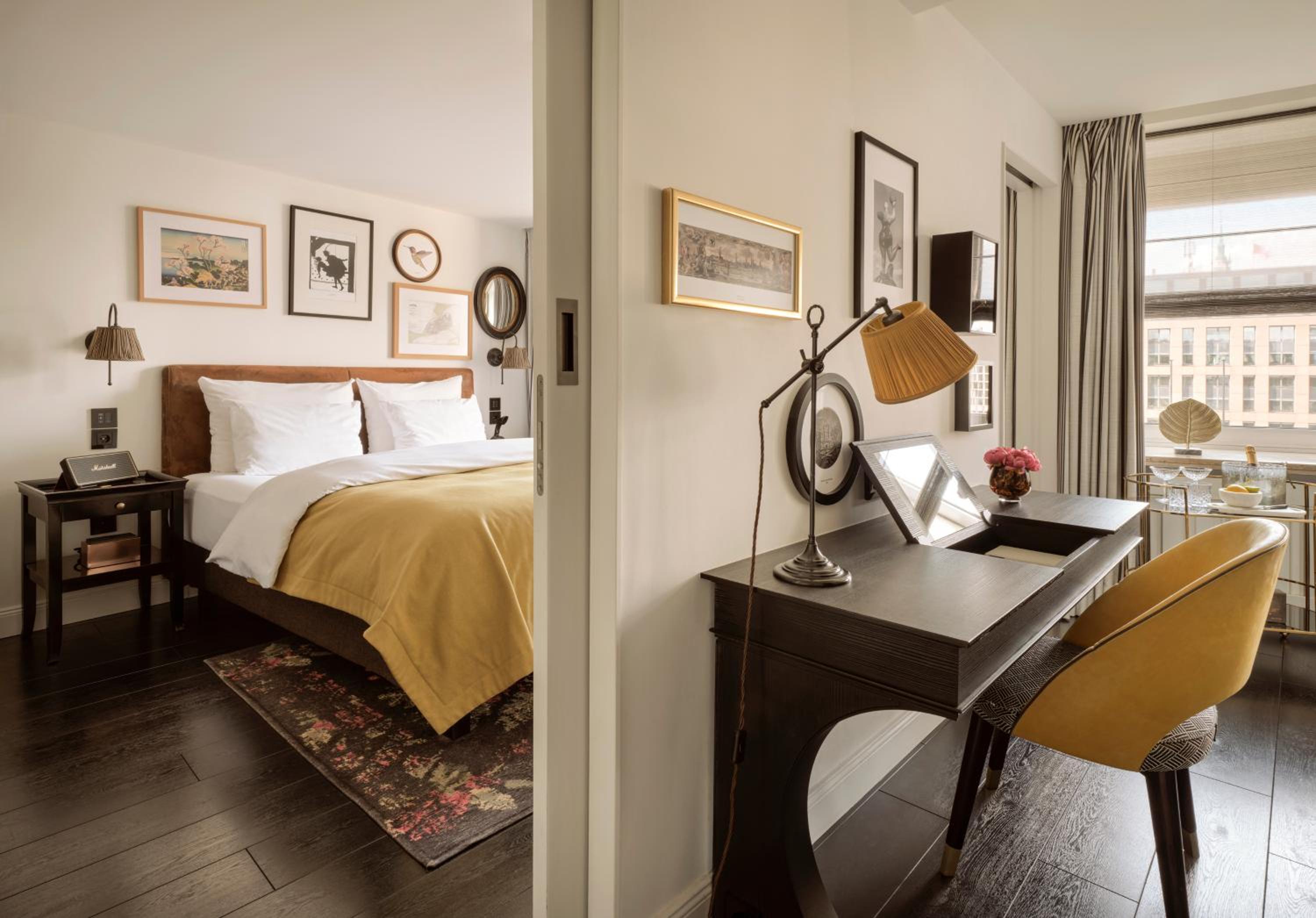 Nikolai Suite
