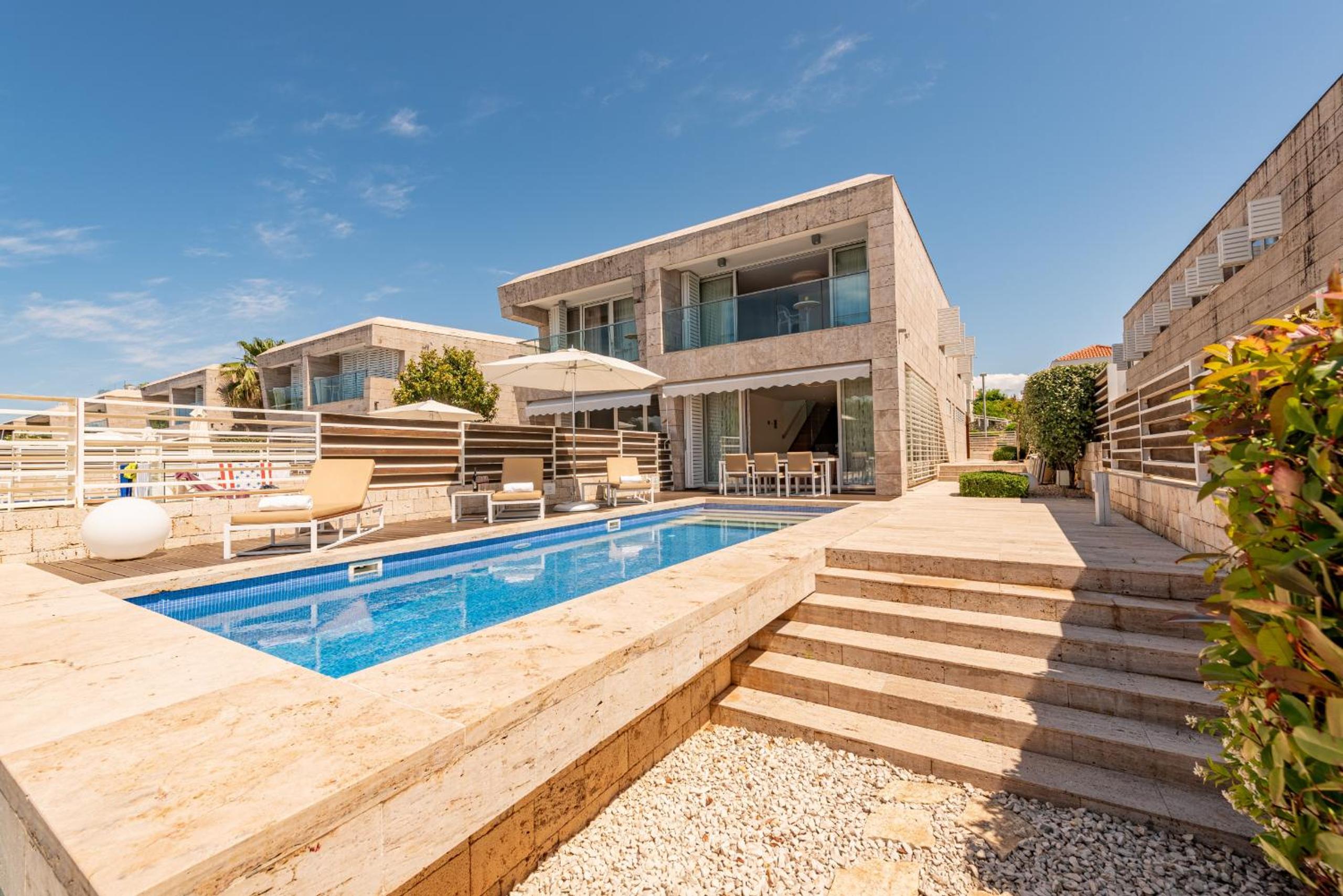 Villa with Private Pool photo 2
