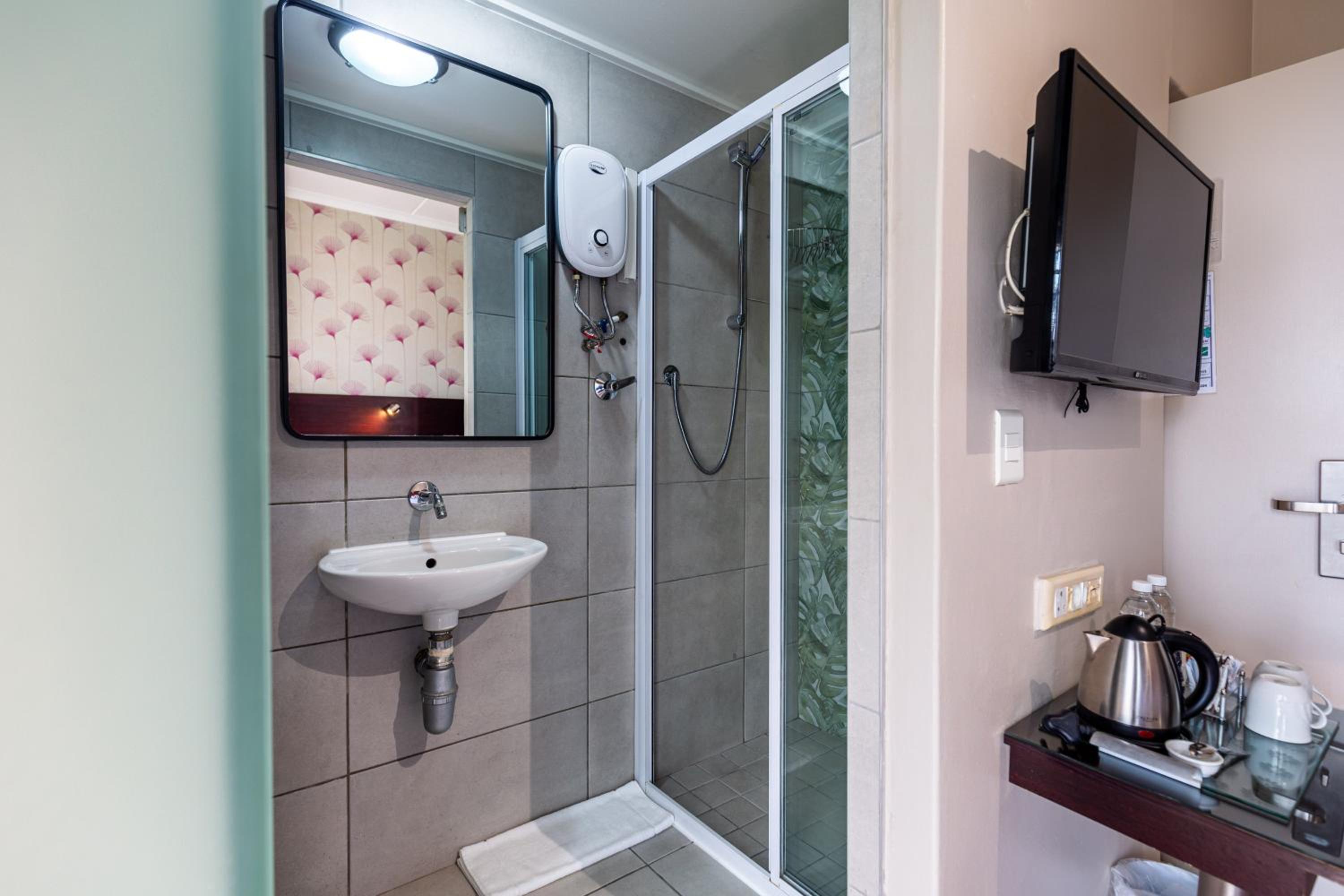 Superior Double or Twin Room - Photo 2