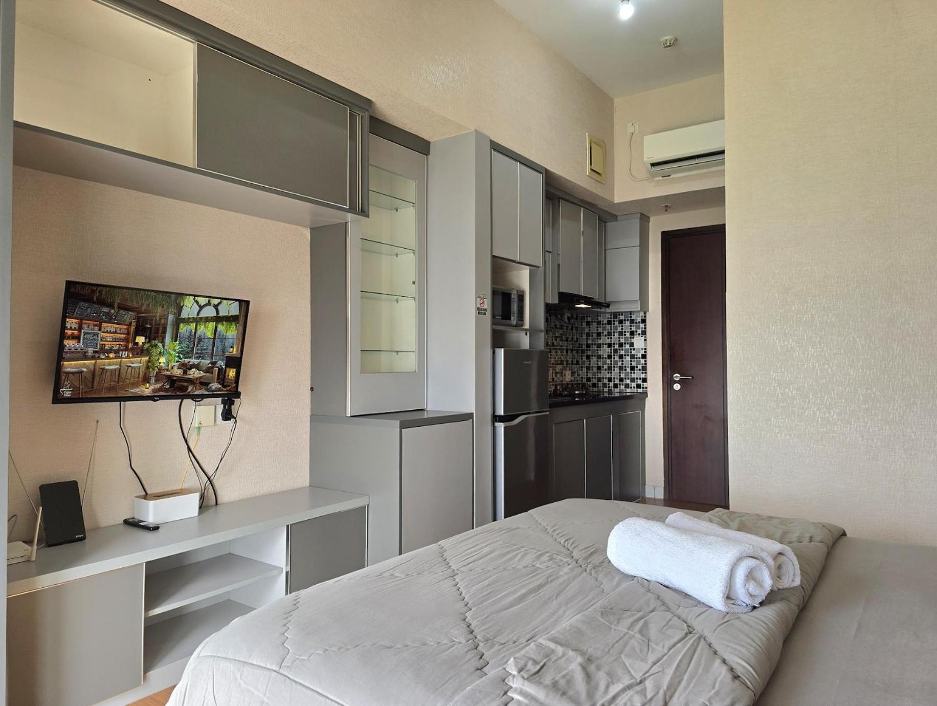 Studio Apartment - Photo 12