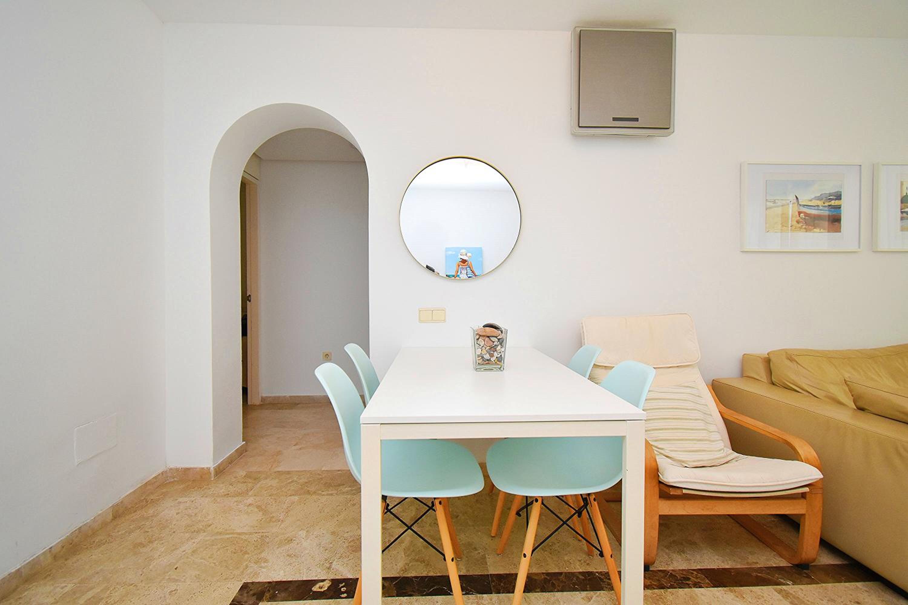 Two-Bedroom Apartment with Harbor View photo 3