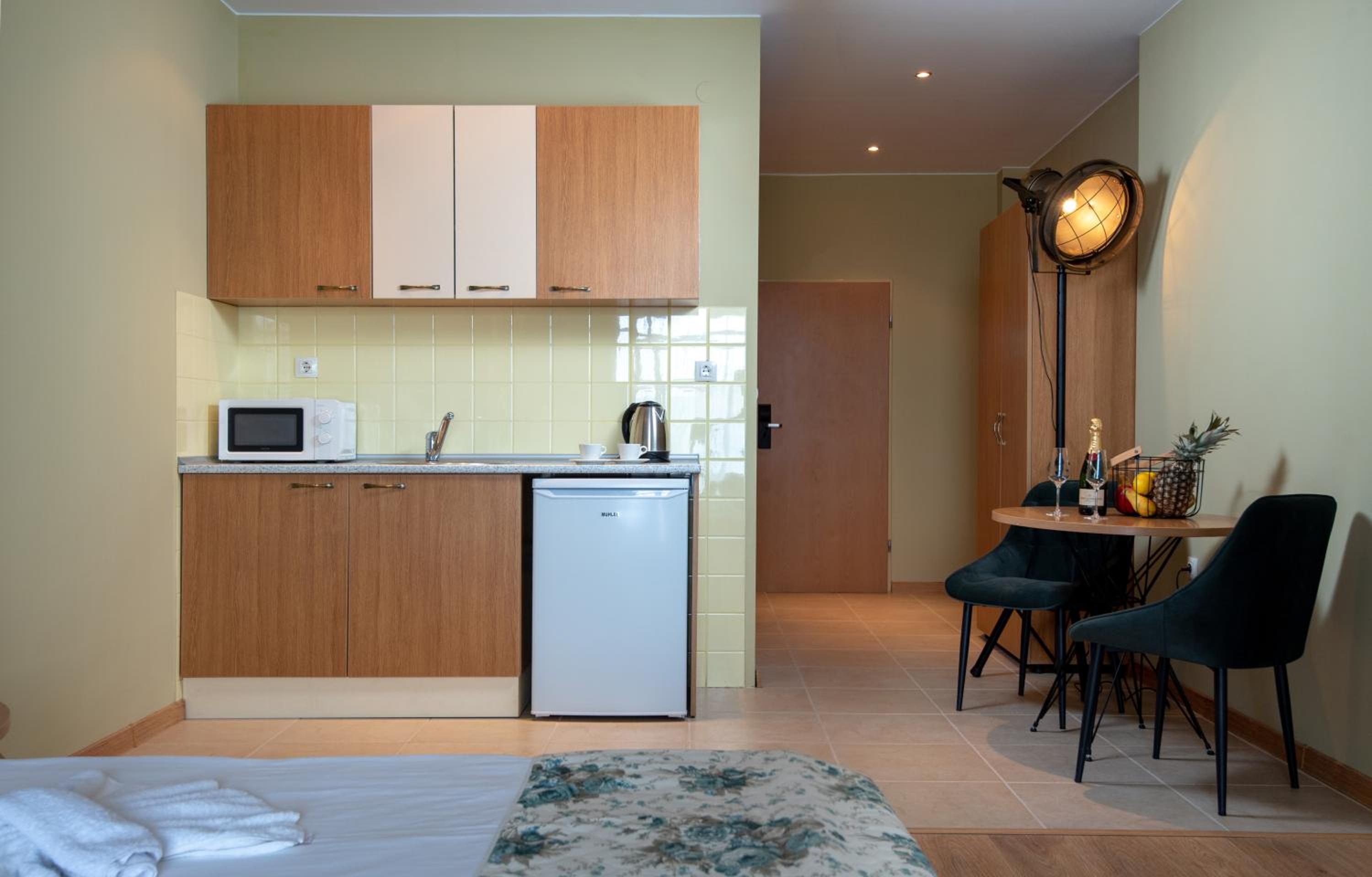 Triple Room - Photo 12