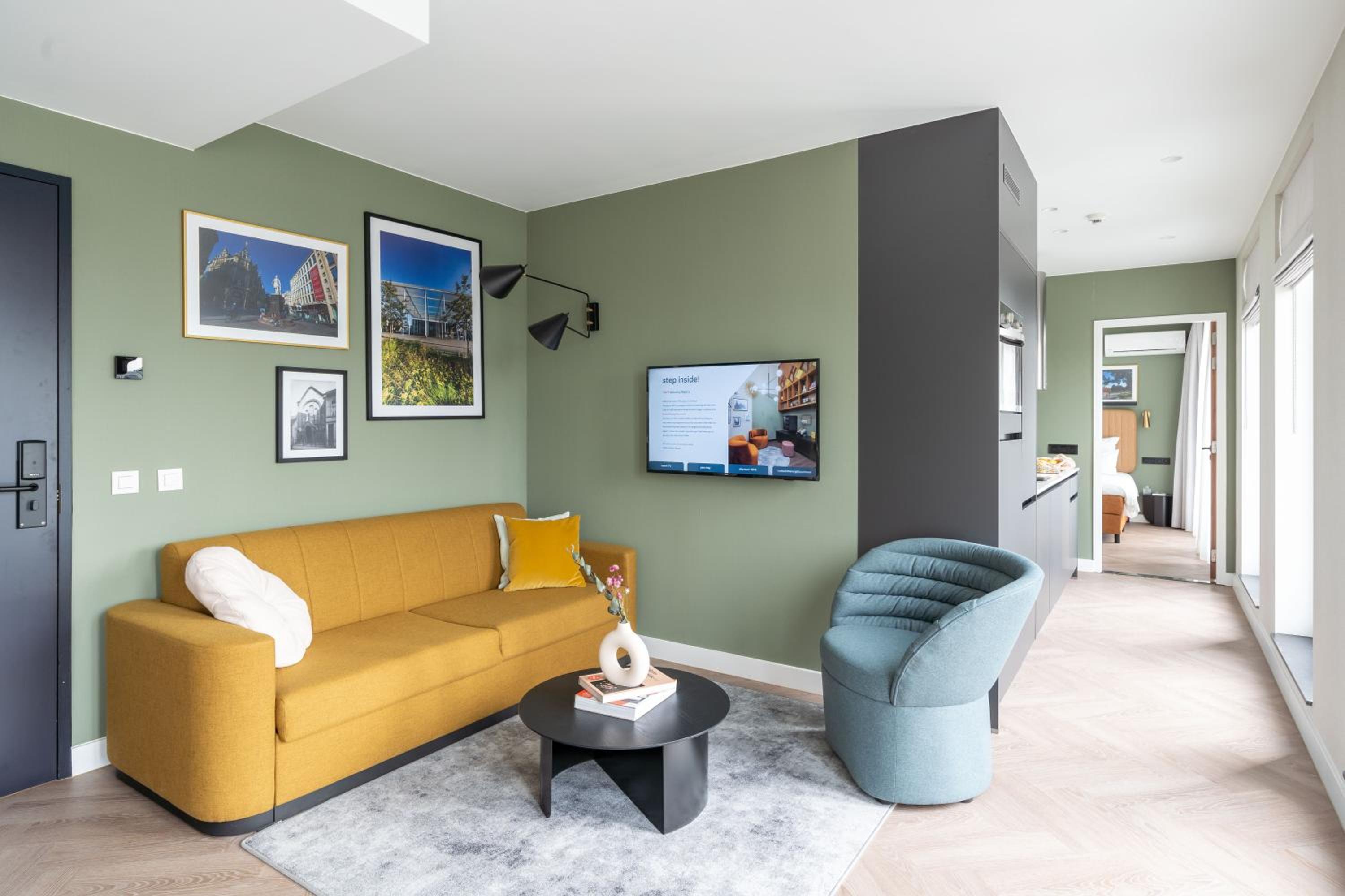 Large 2 Bedroom Apartment with Terrace and Sofa Bed - Photo 4