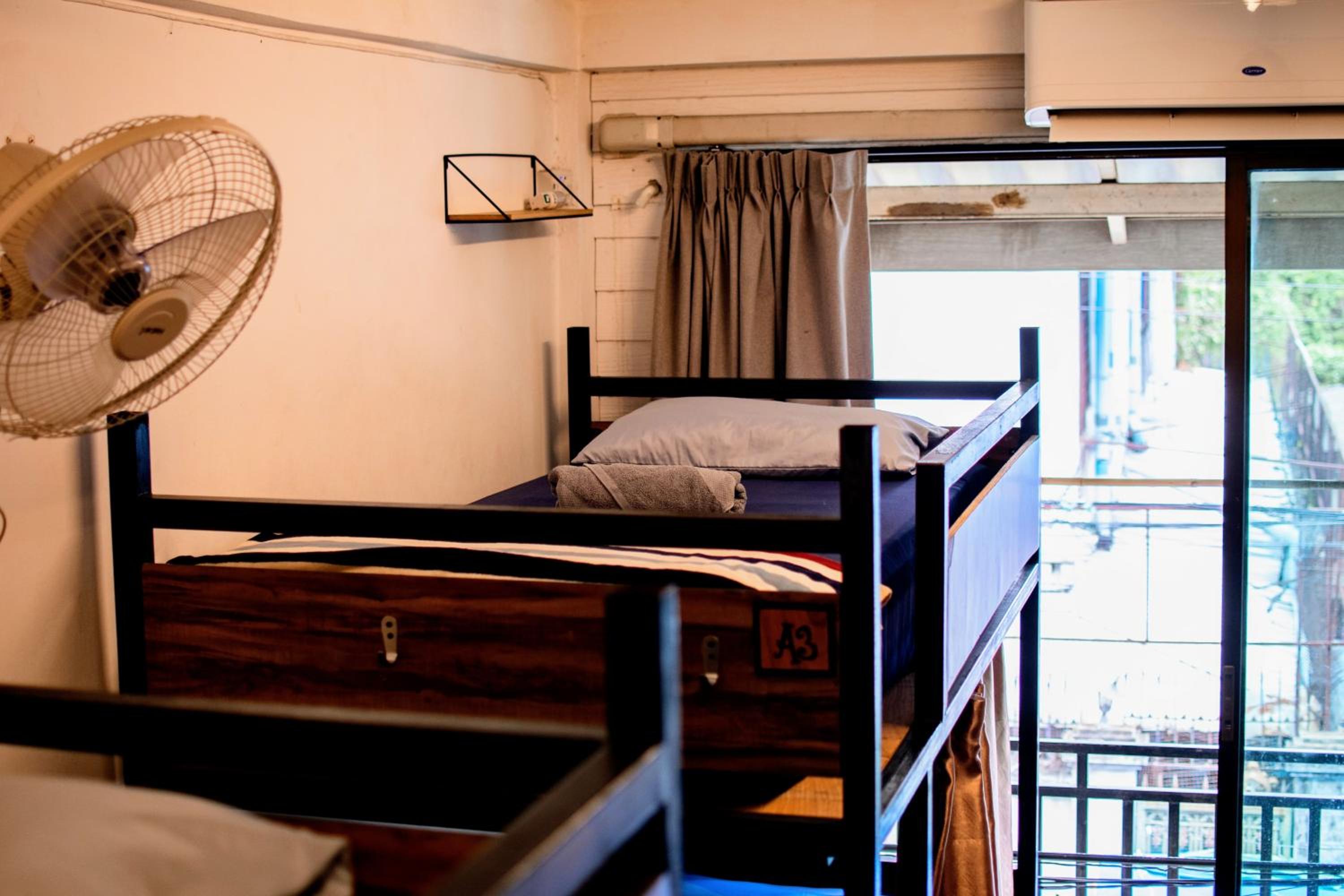 Bed in 8-Bed Mixed Dormitory Room photo 3