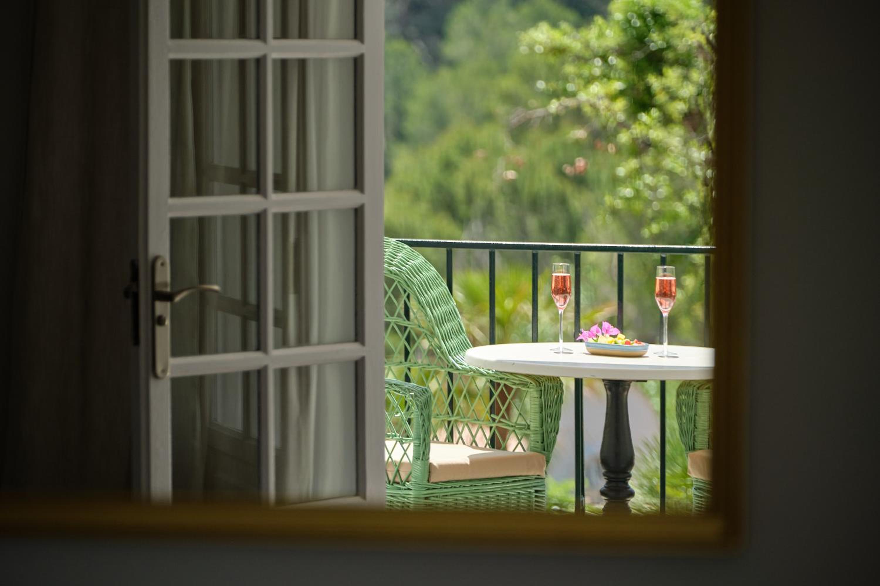 Suite con vista a la piscina