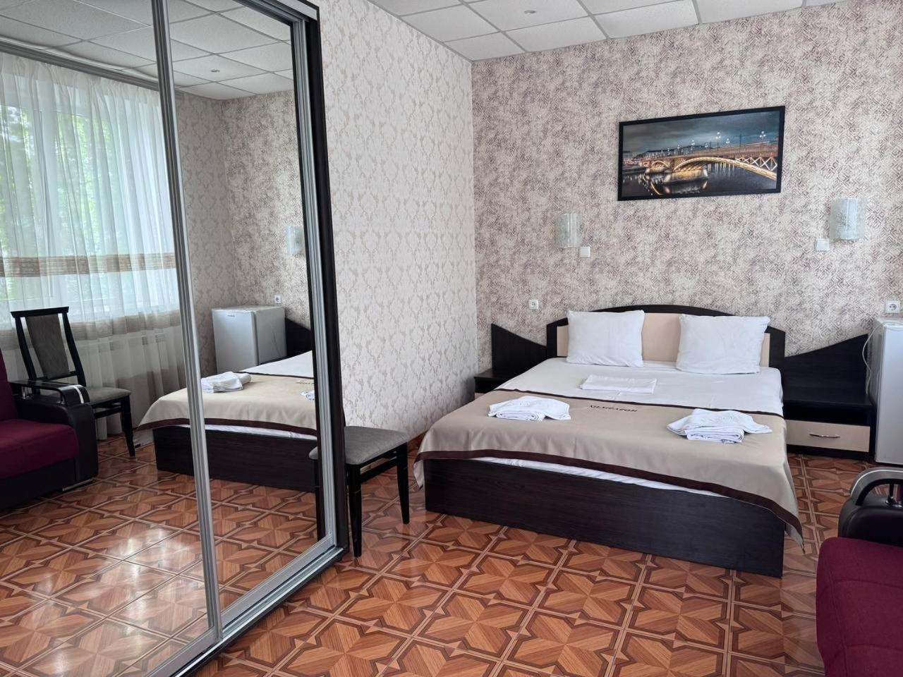 Large Single Room photo 1