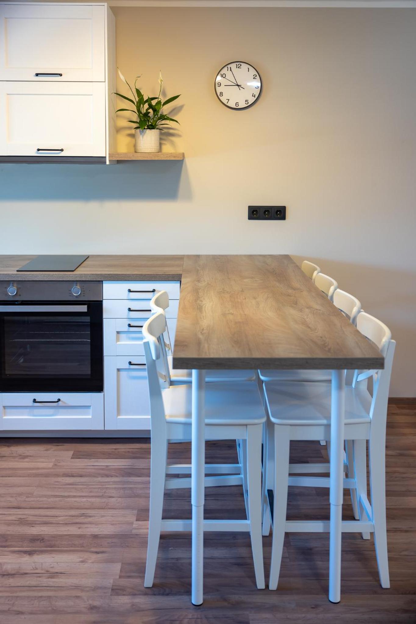 Three-Bedroom Apartment - Photo 14