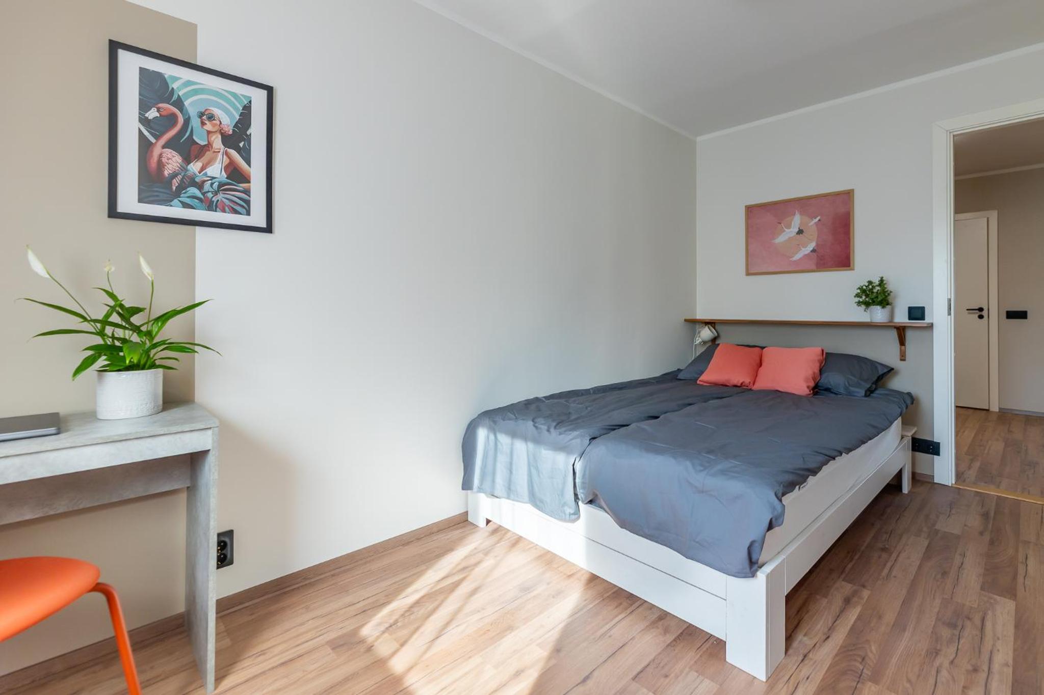 Three-Bedroom Apartment - Photo 9
