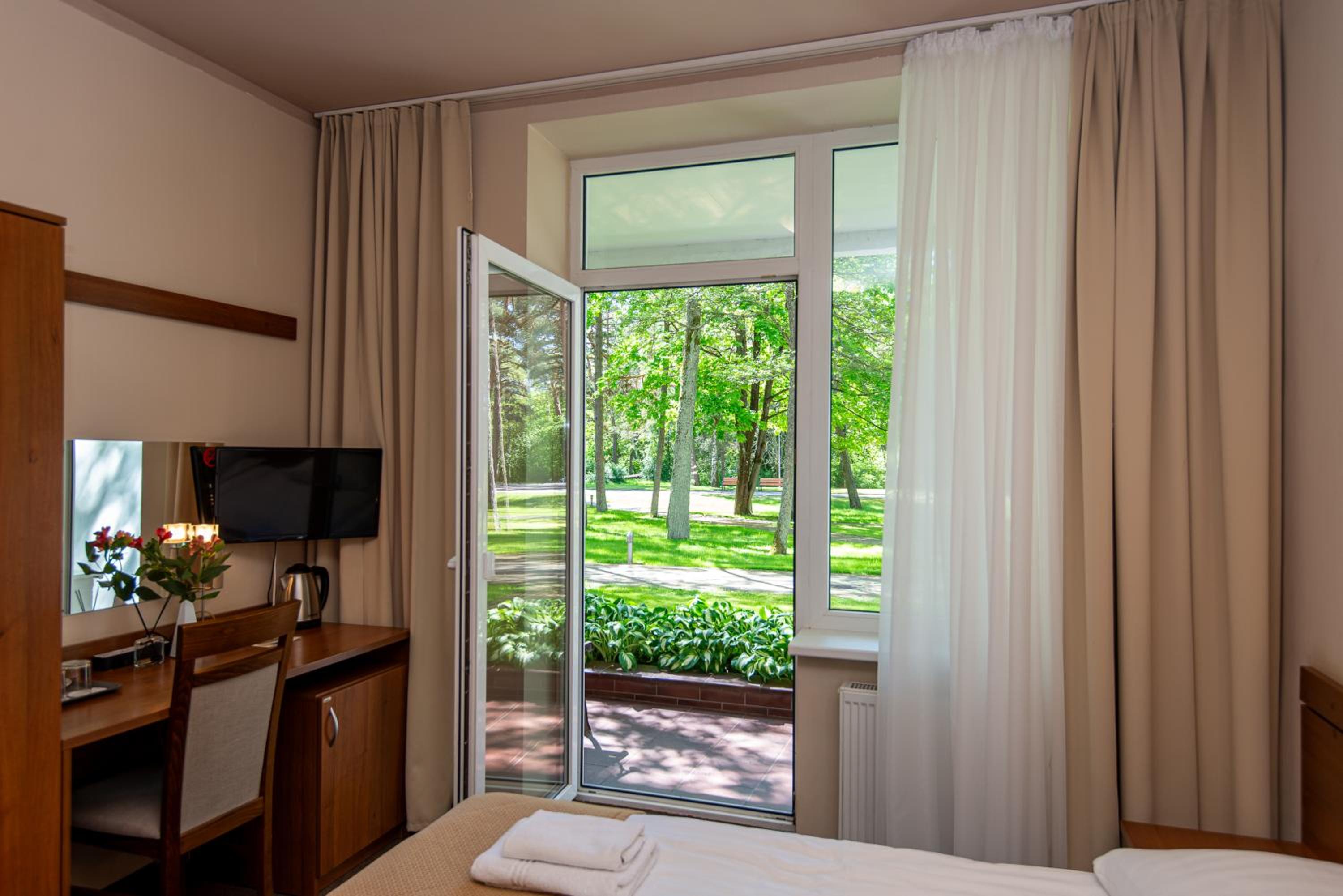 Superior Double or Twin Room - Photo 9