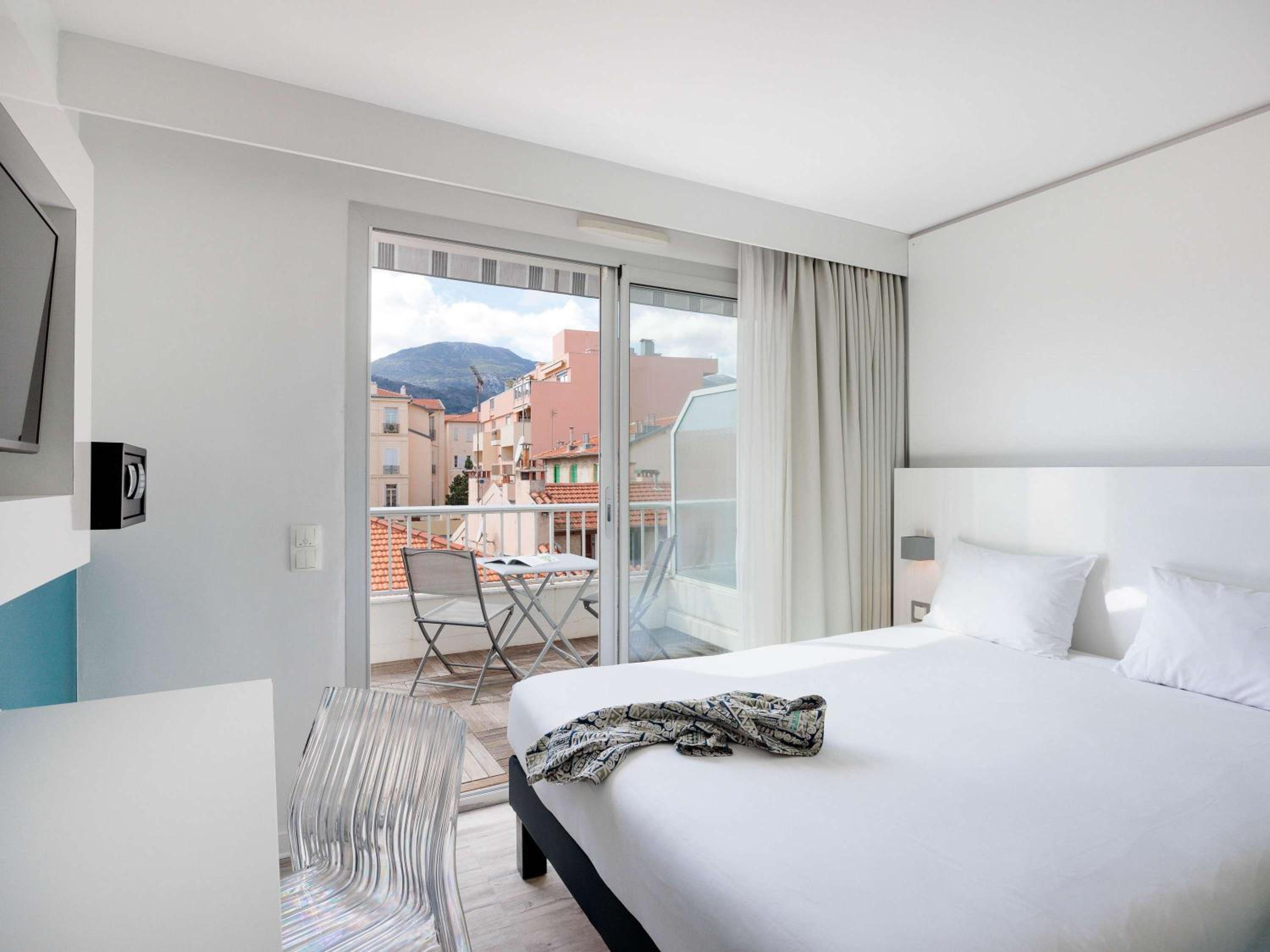 Classic Double Room - Photo 5