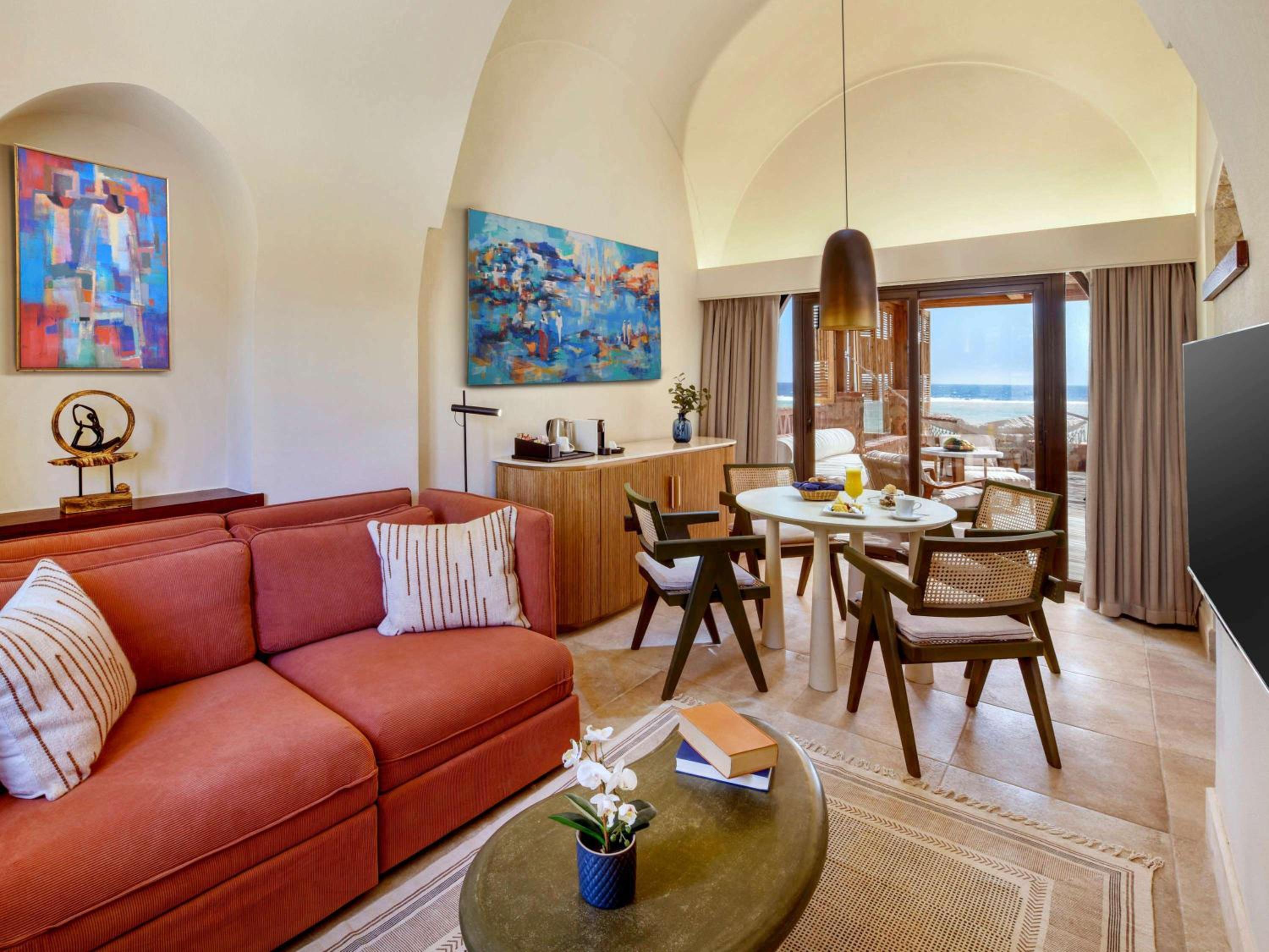 Suite with Sea View - Photo 4