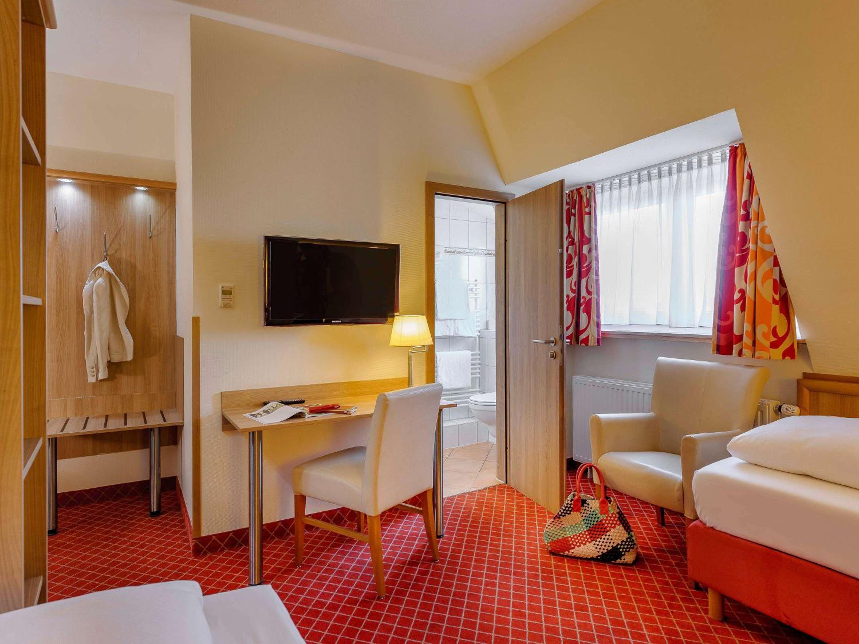 Standard Room - Photo 8