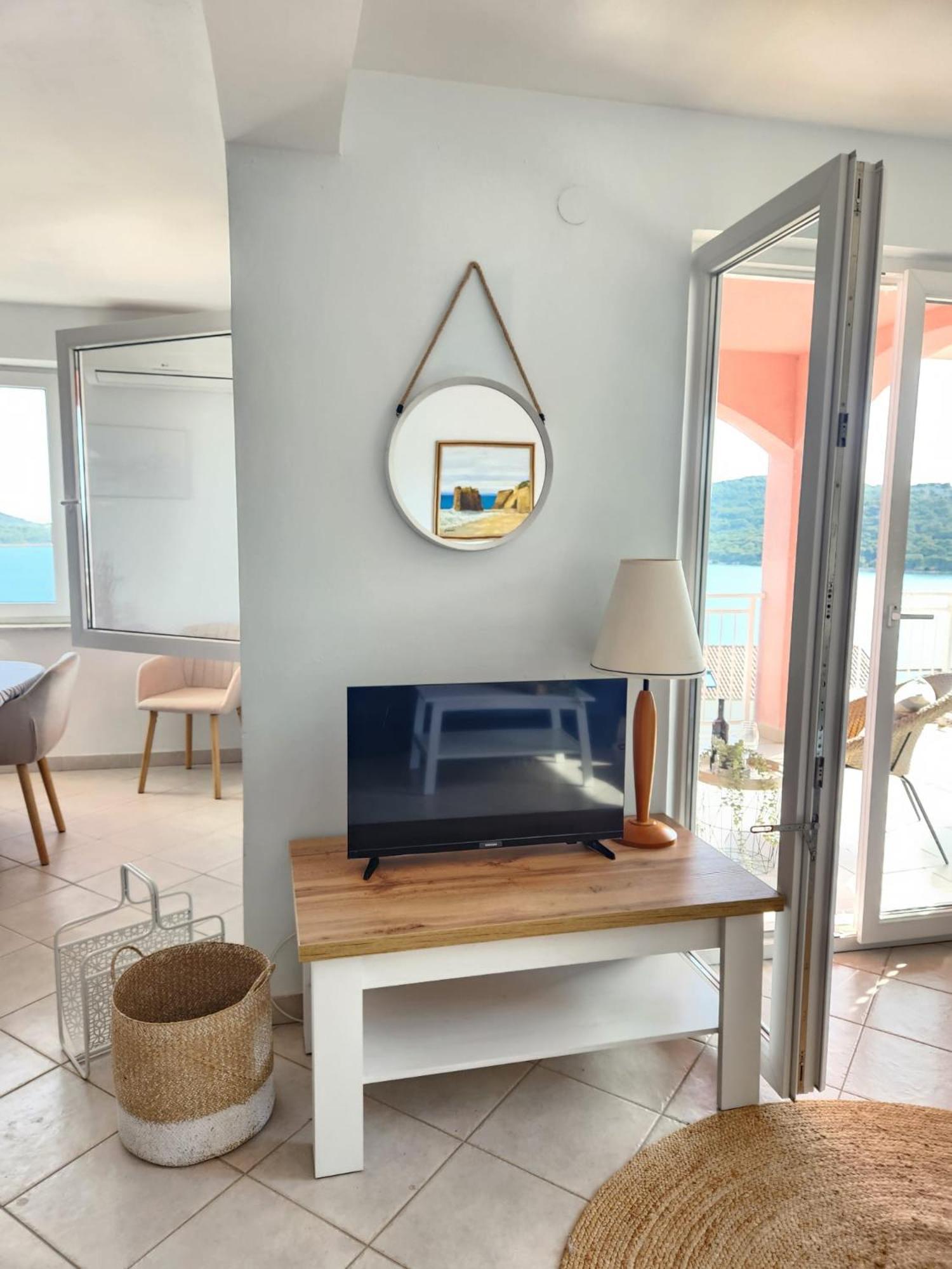 Two-Bedroom Apartment with Terrace and Sea View photo 1