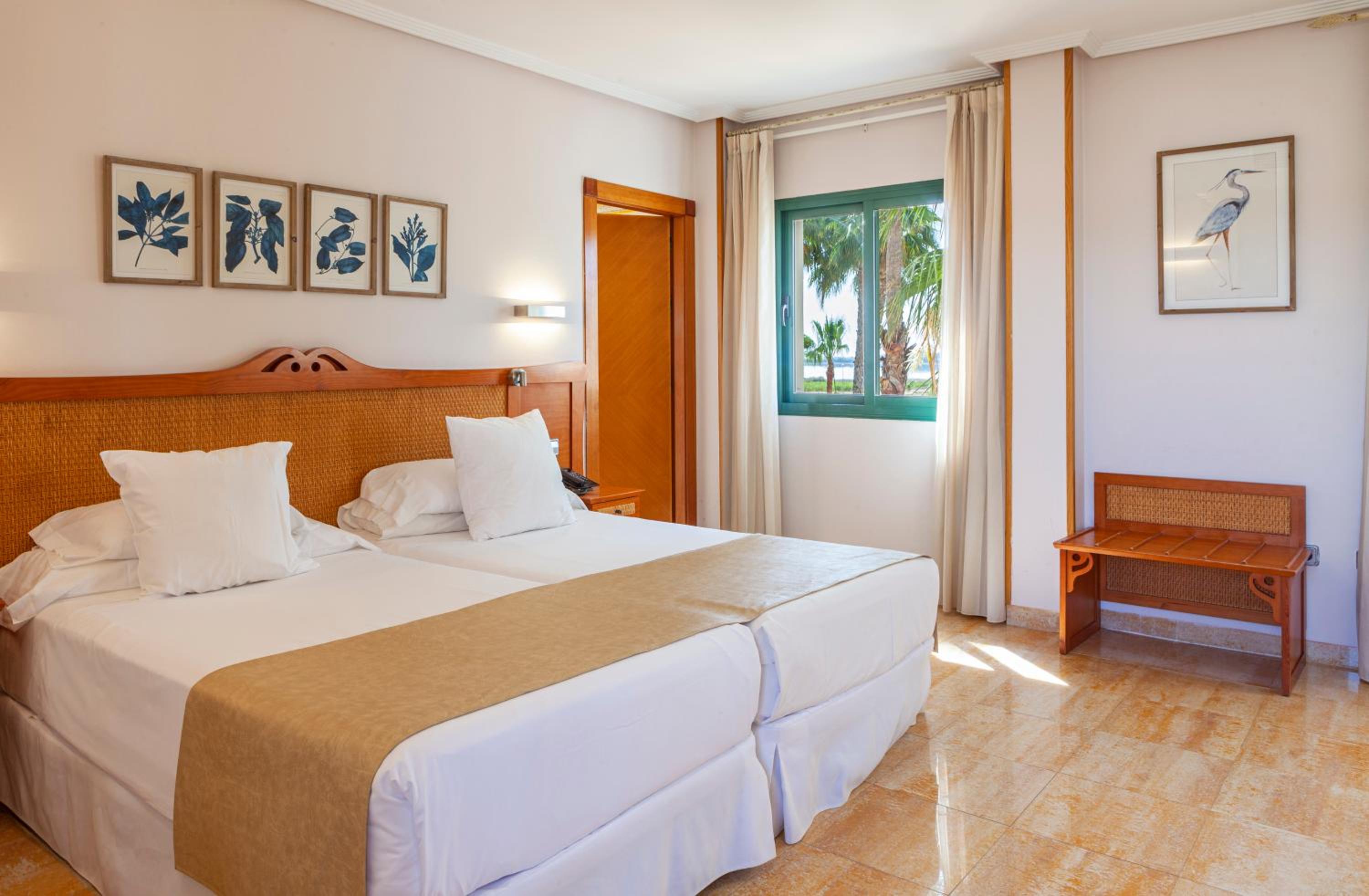 Standard Single Room - Photo 3