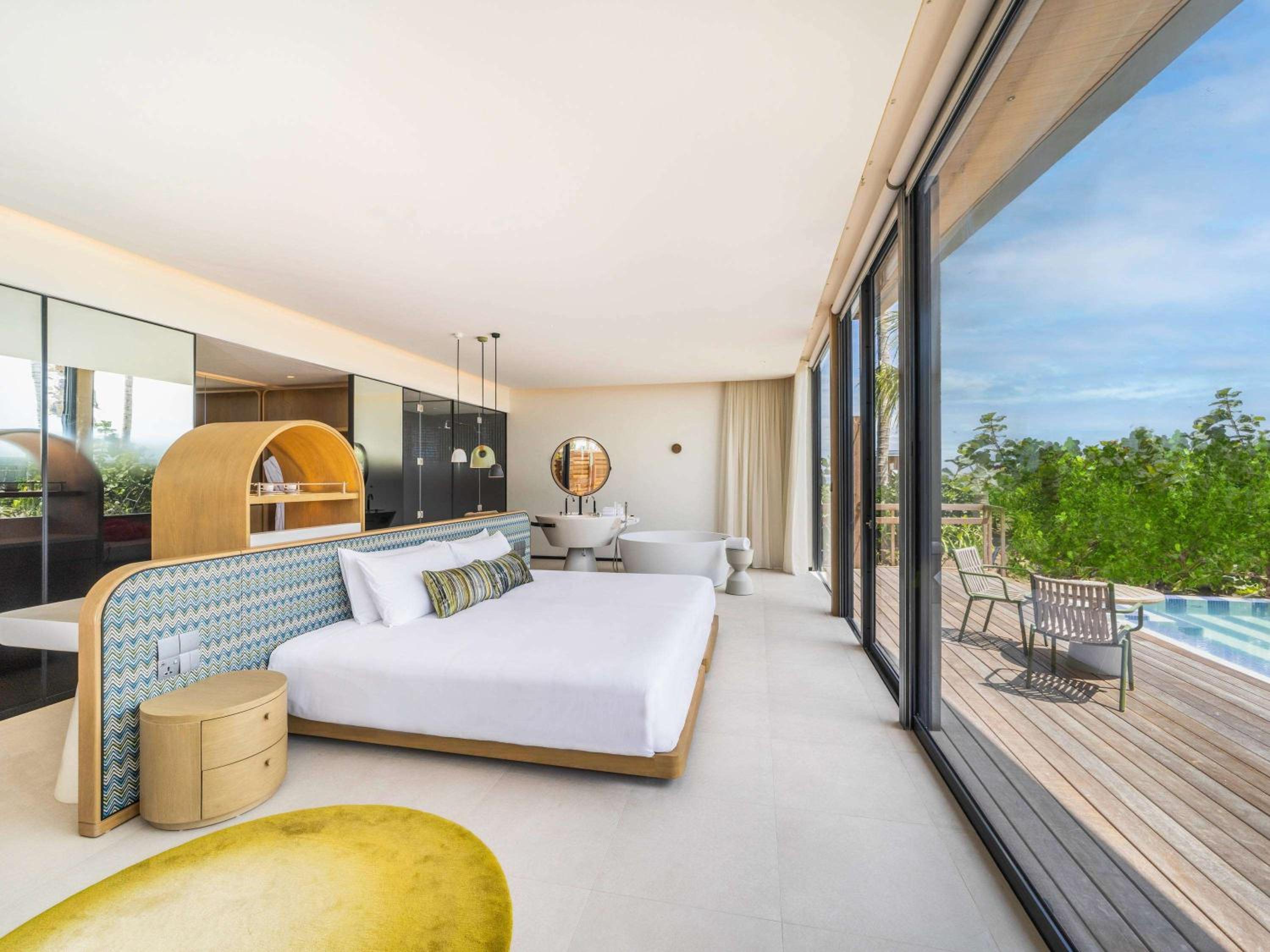 Family Beach Pool Villa with Capsule