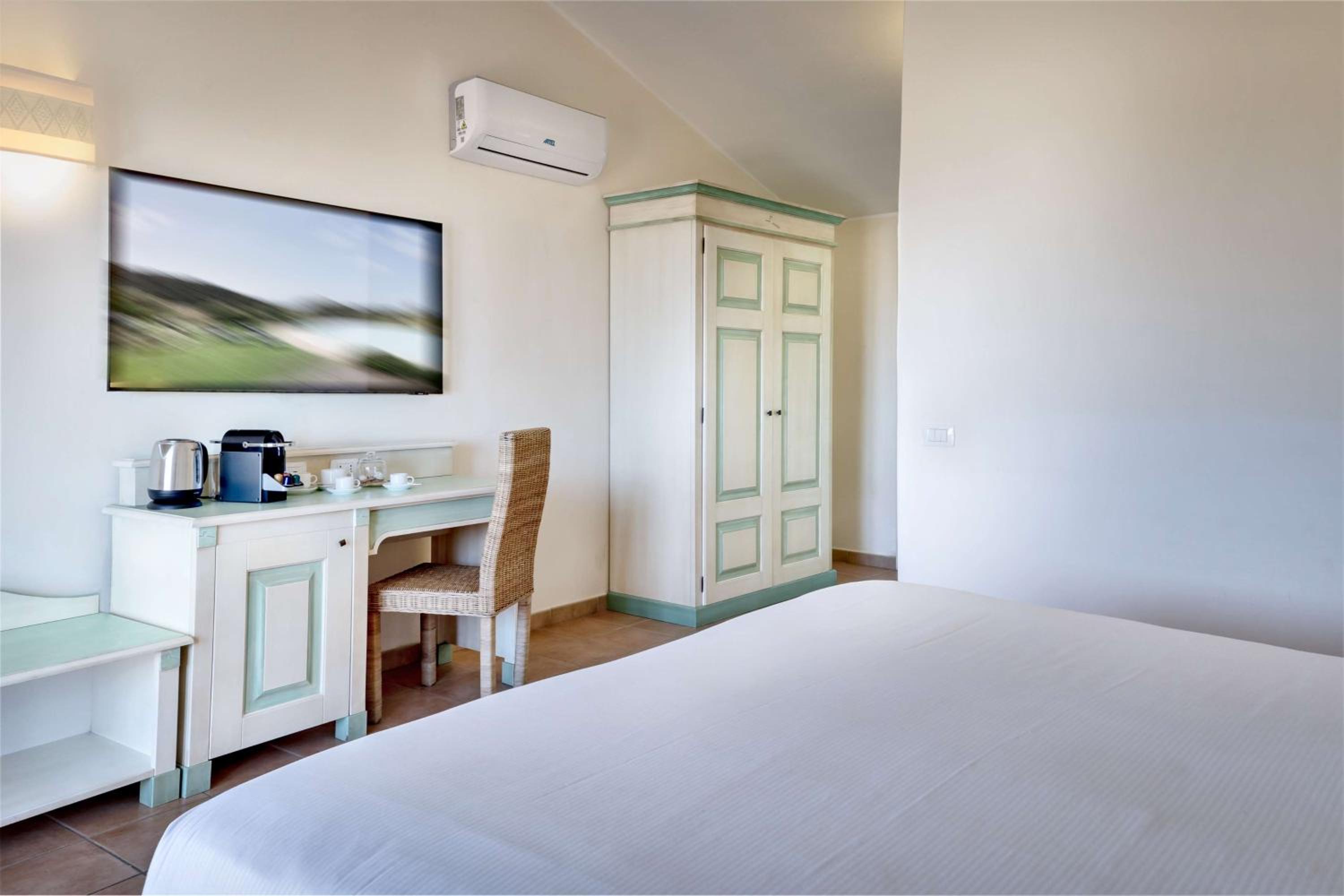 Standard Triple Room - Photo 1