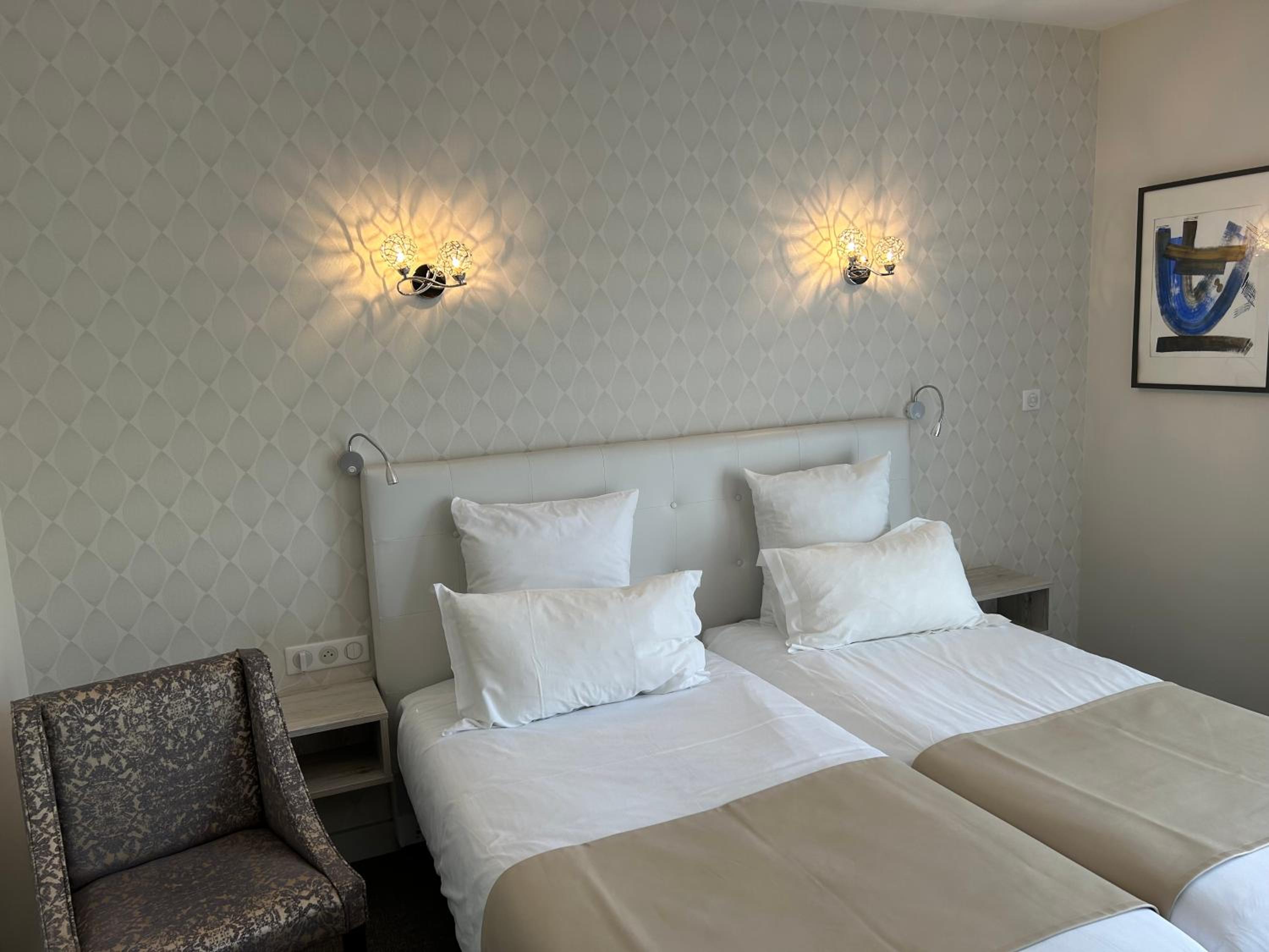 Comfort Twin Room - Photo 2