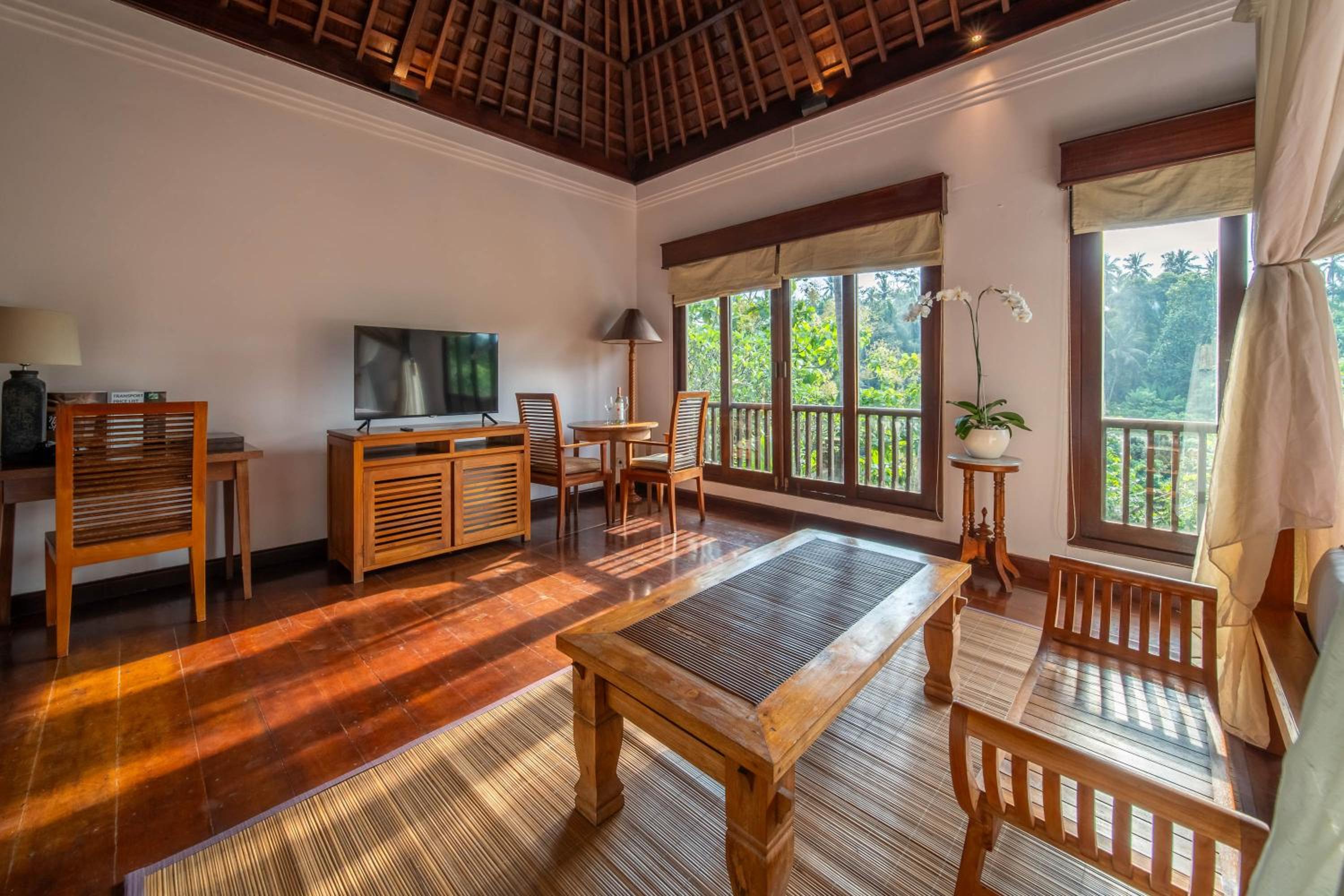 One-Bedroom Pool Villa with Valley View and Complimentary Daily Afternoon Tea