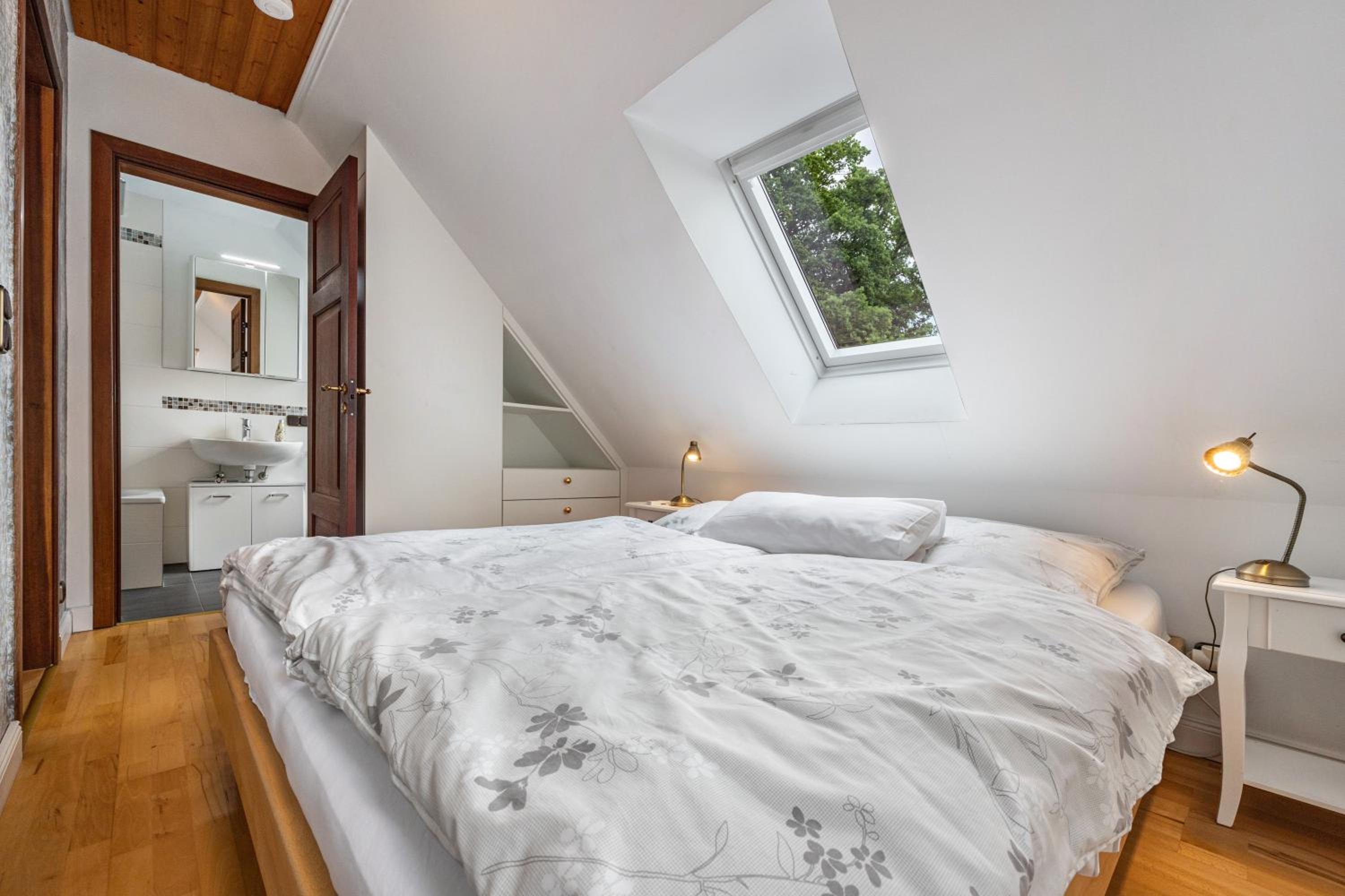 Superior One-Bedroom Apartment with Balcony photo 3