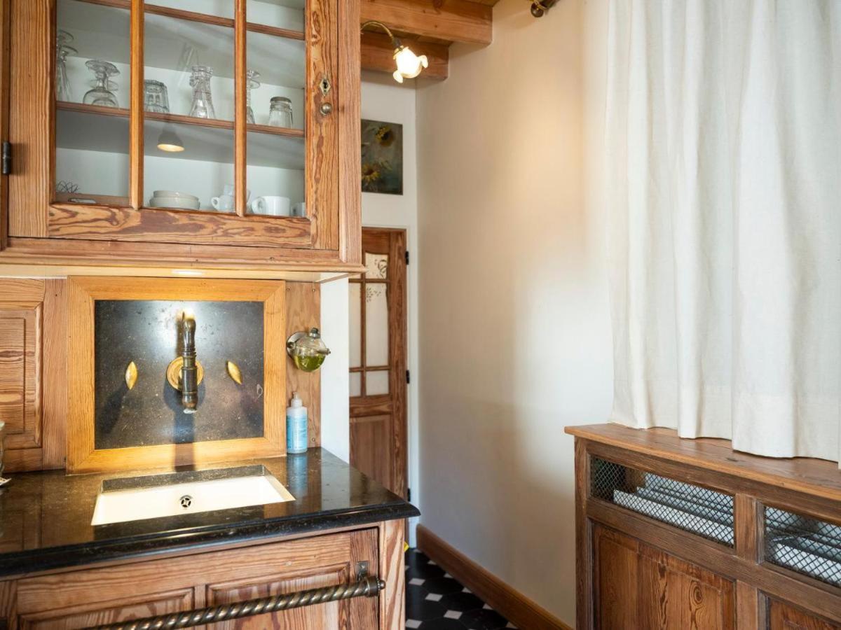 Double Room with Balcony - Photo 4