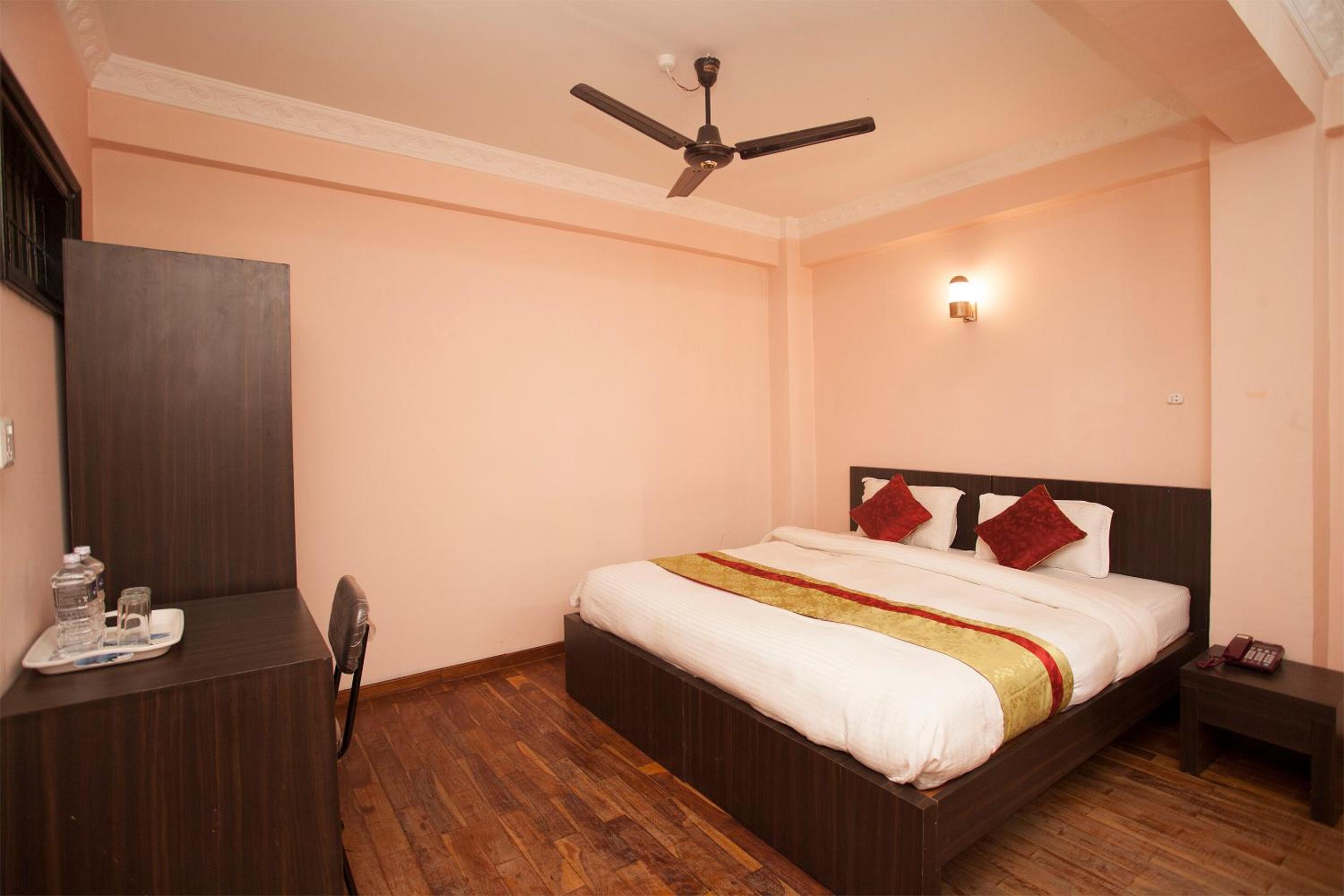 Comfort Triple Room with Shower