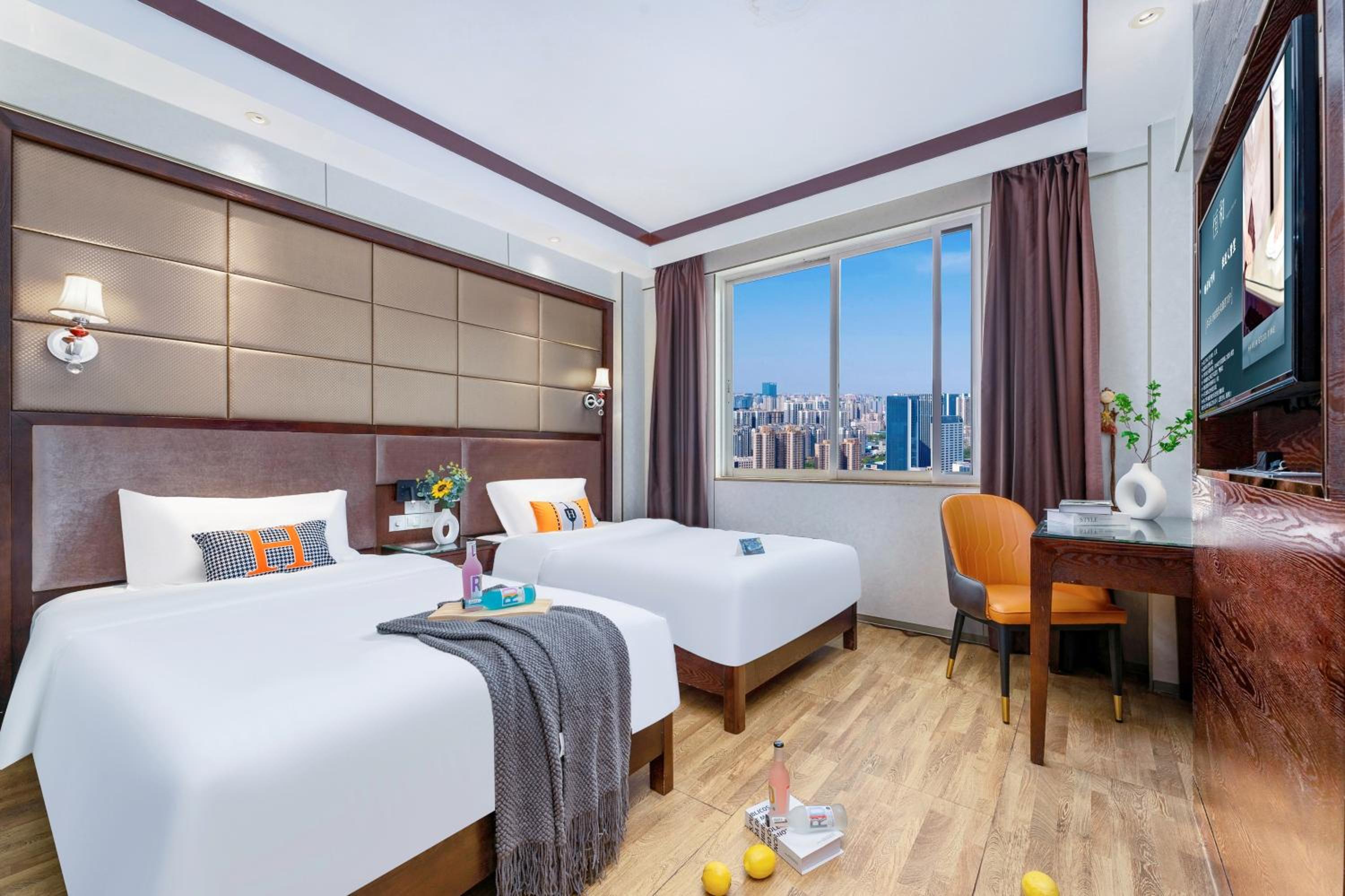 Deluxe Twin Room photo 1