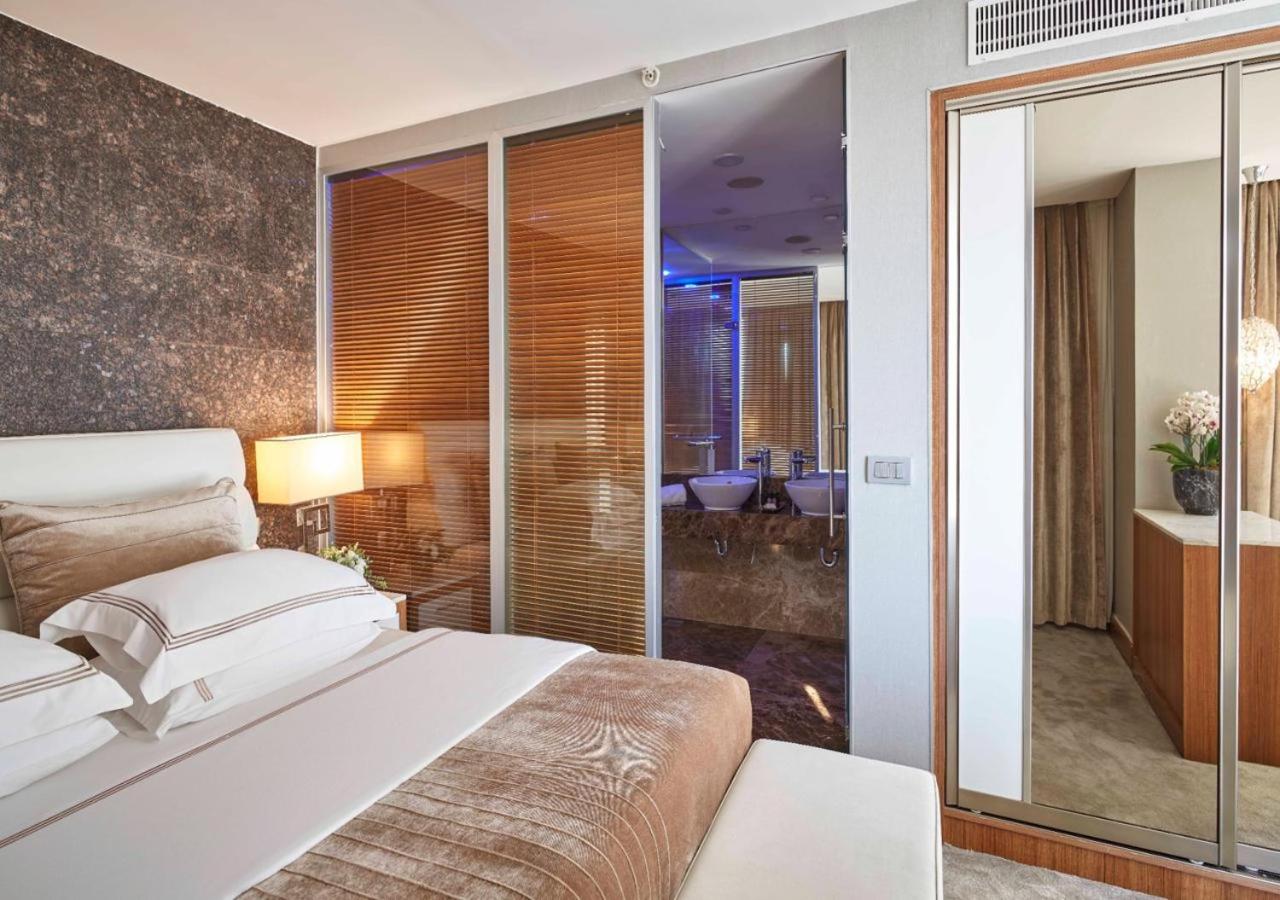 Senior Suite Bosphorus View photo 2