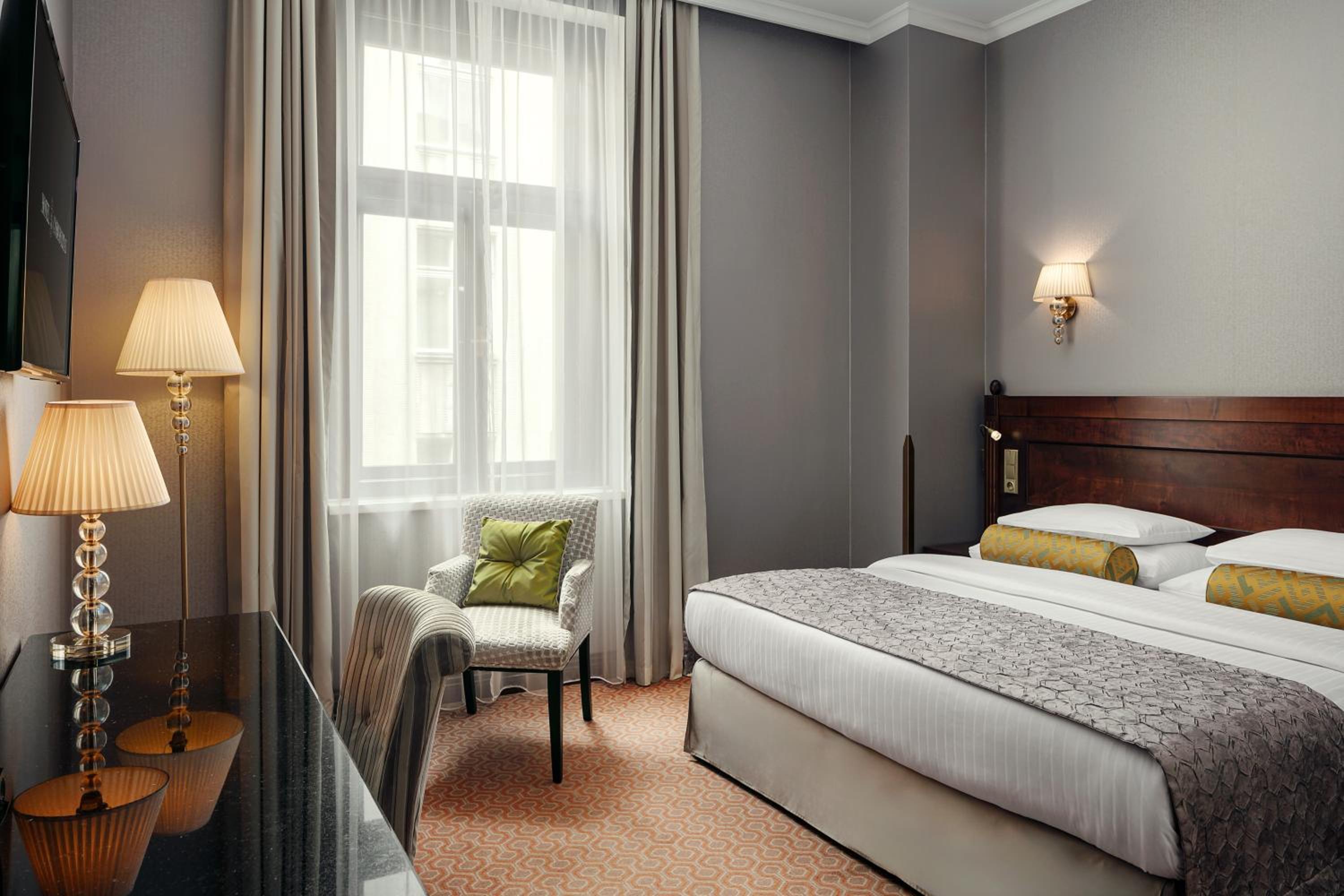 Deluxe Double or Twin Room - Photo 1