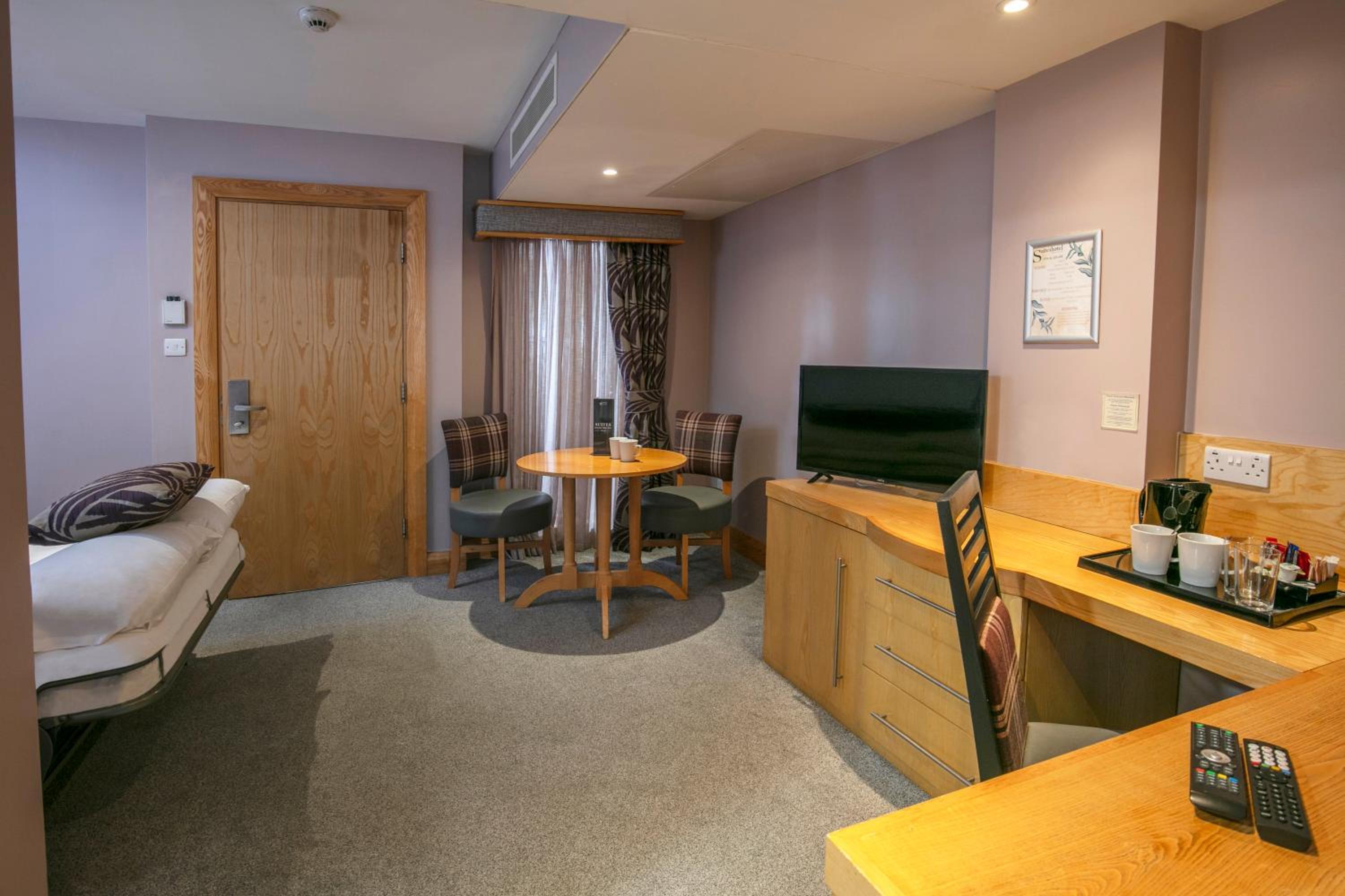 Executive King Suite with Jacuzzi - Non-Smoking