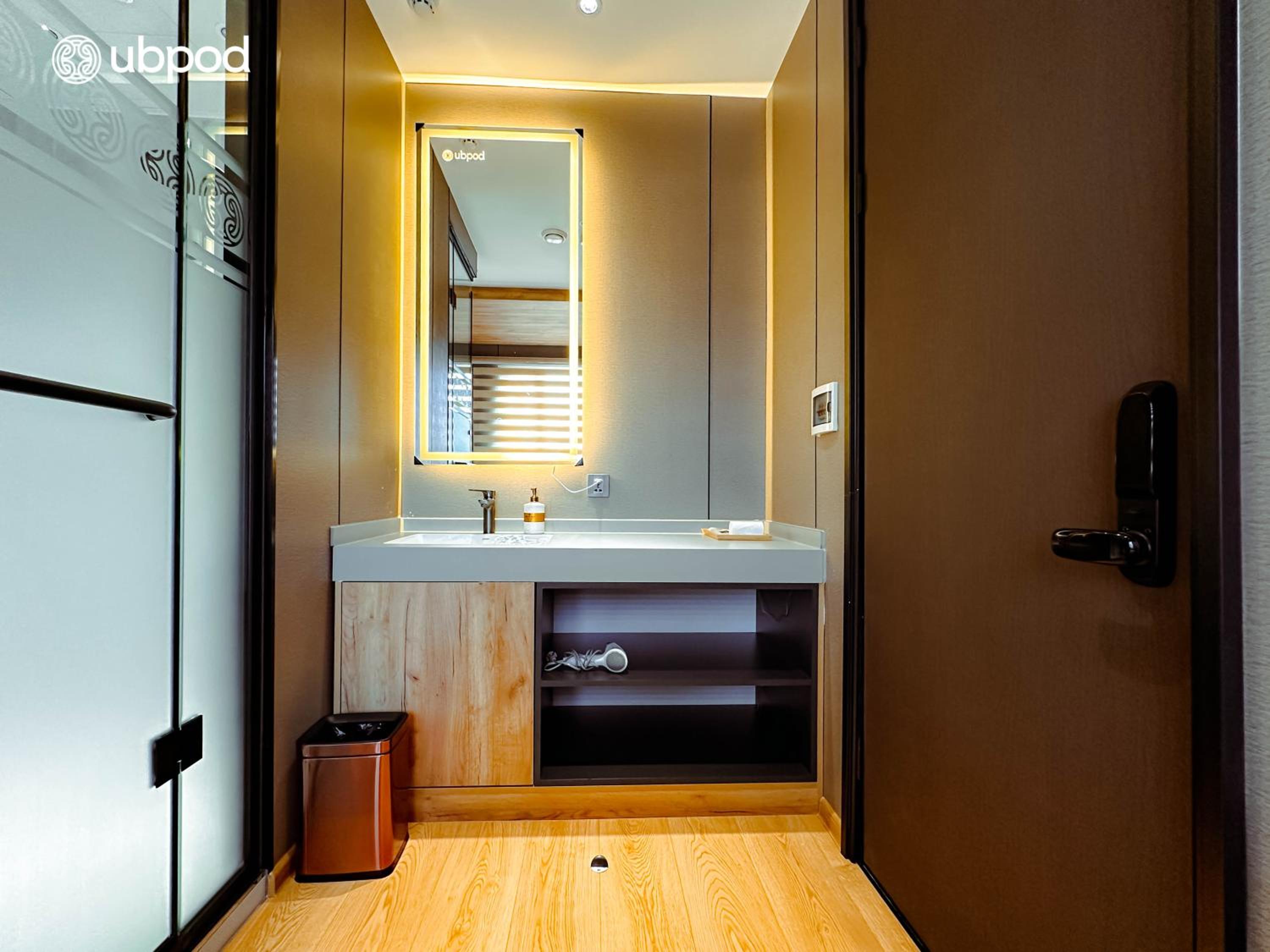 Double Room - Photo 15