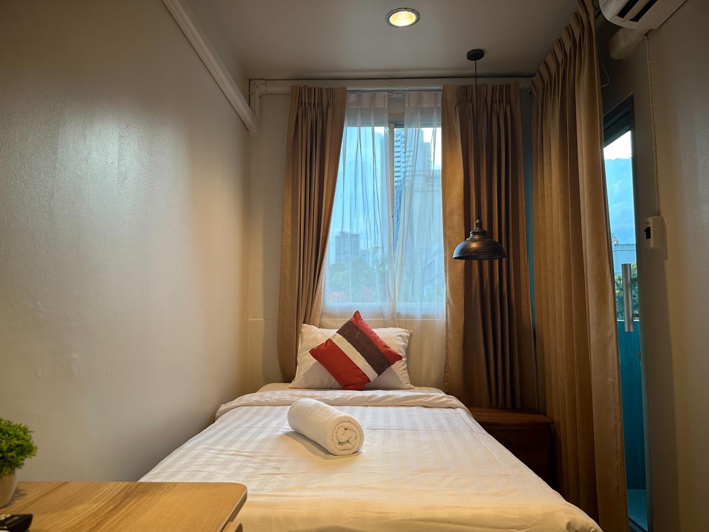 Budget Single Room photo 3