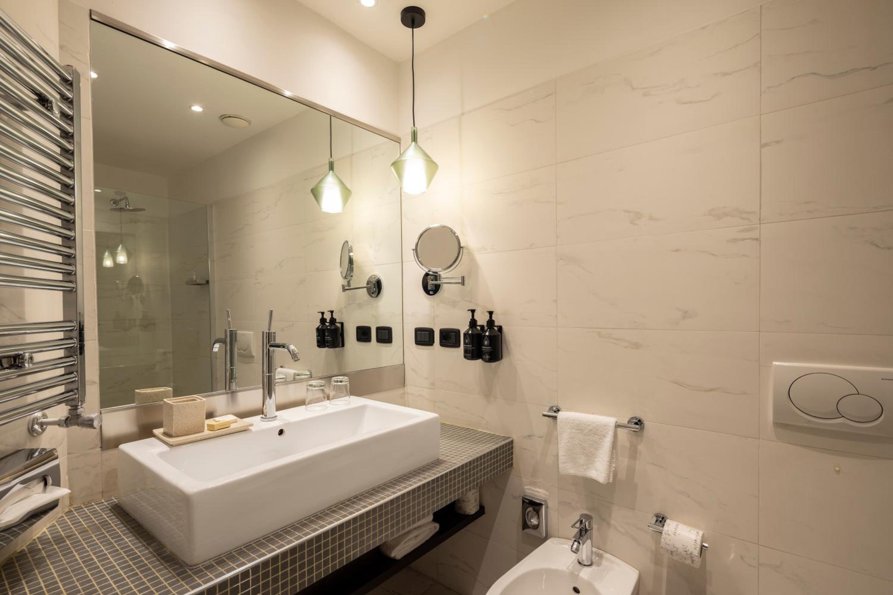 Standard Room - Photo 5