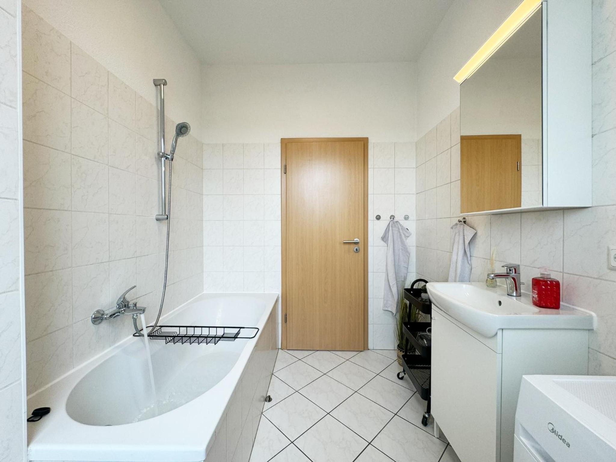 One-Bedroom Apartment photo 3