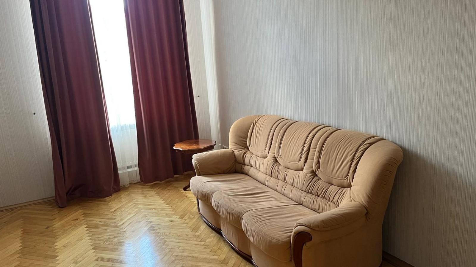 Apartment photo 3