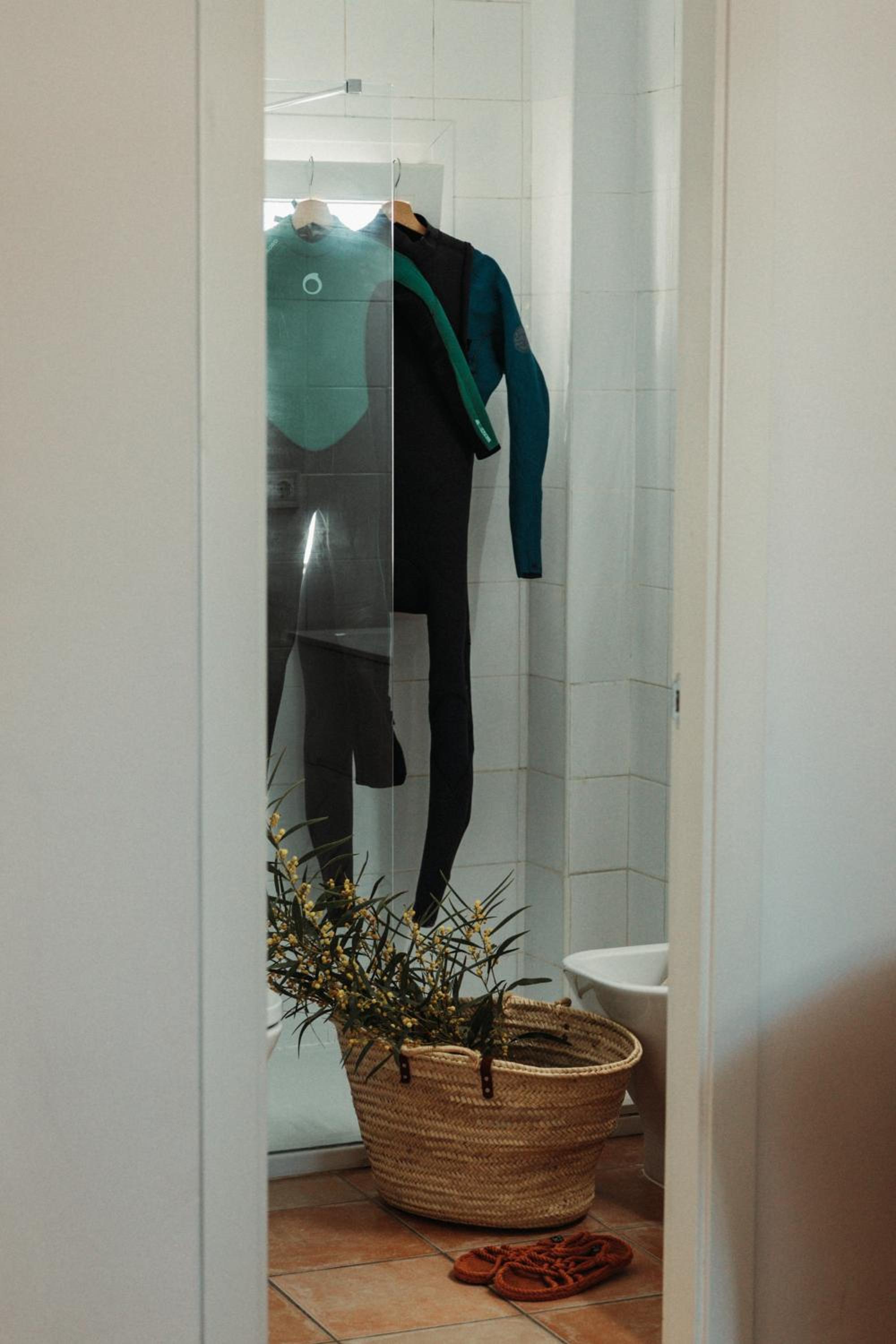 Three-Bedroom Apartment with Terrace - Photo 27