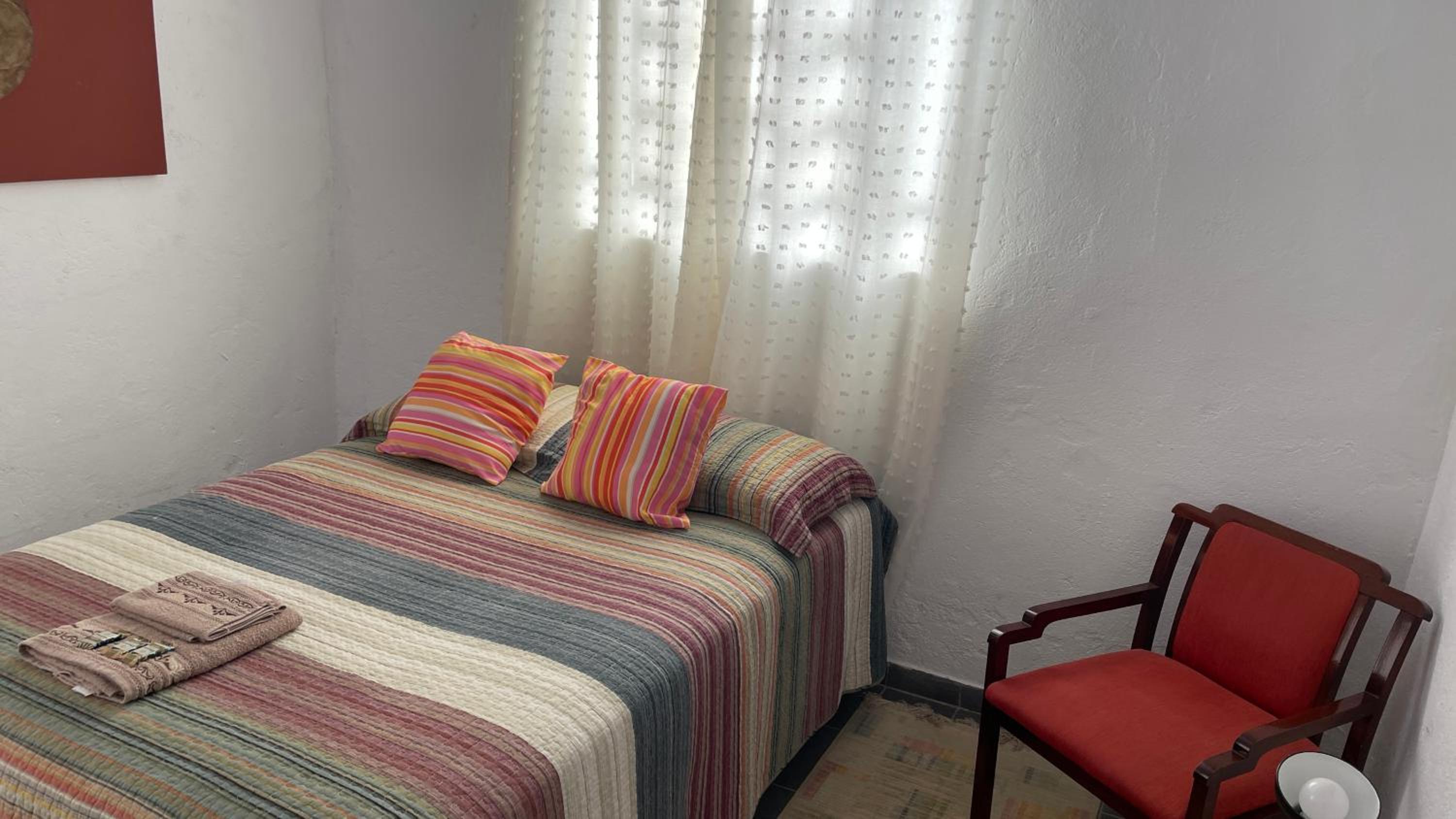 One-Bedroom House photo 1