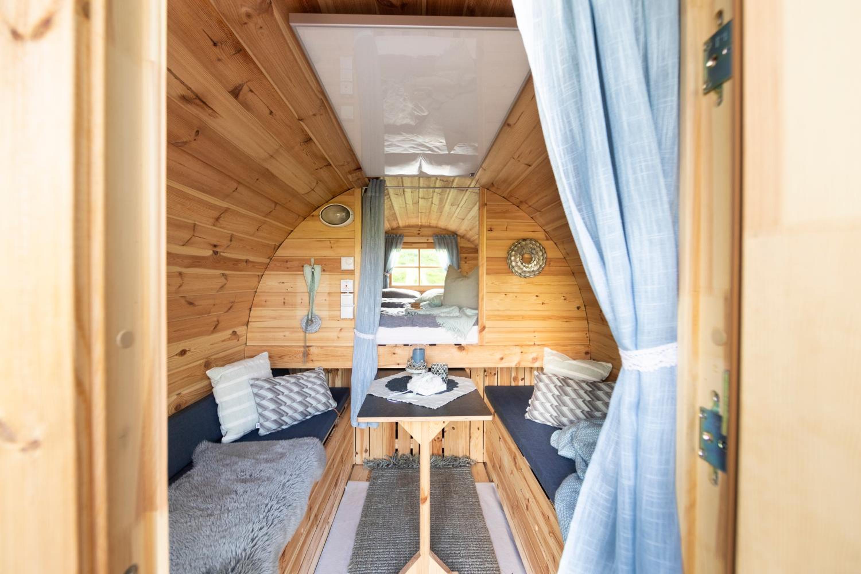 Mobile Home photo 3