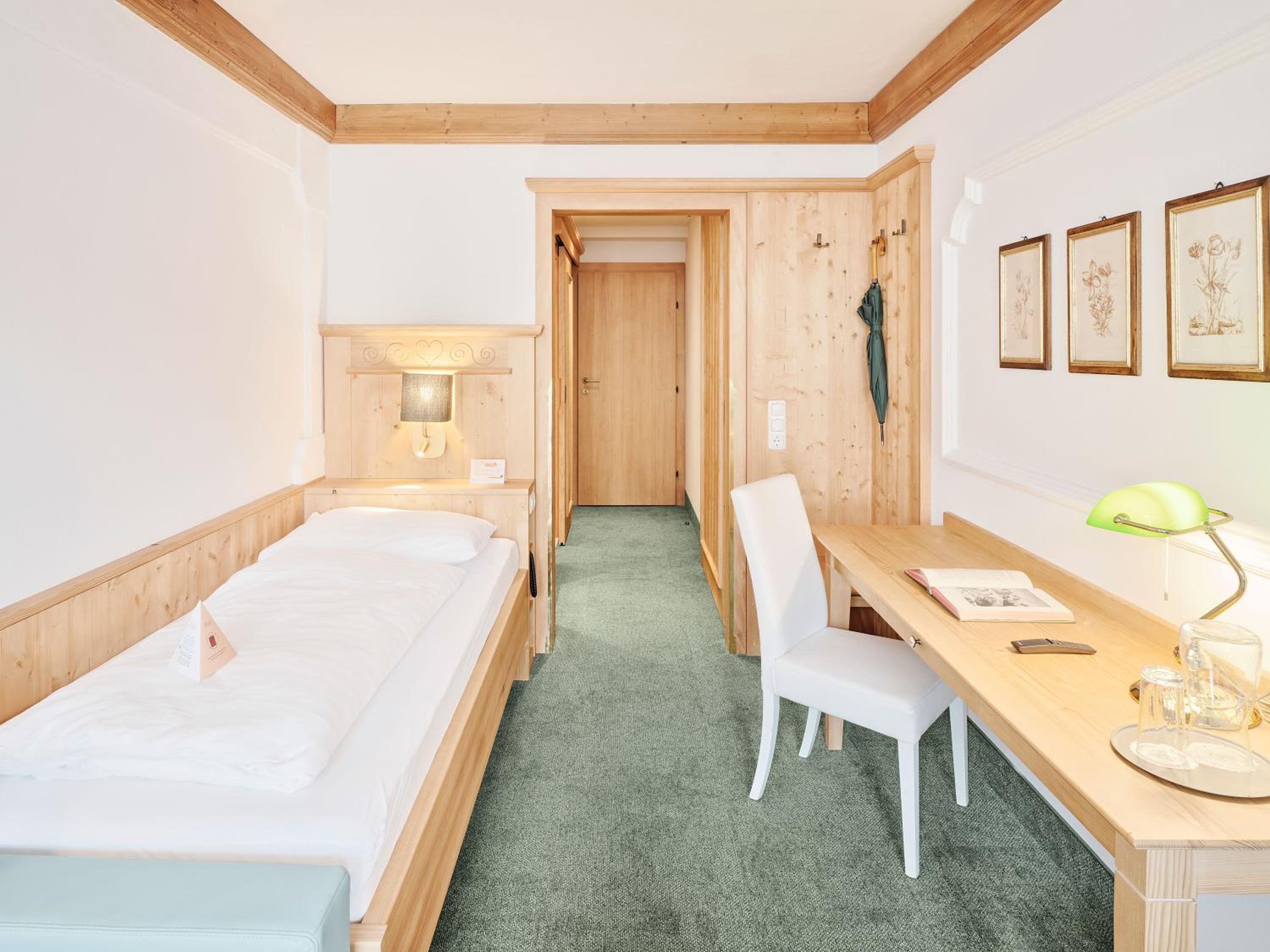 Single Room photo 2